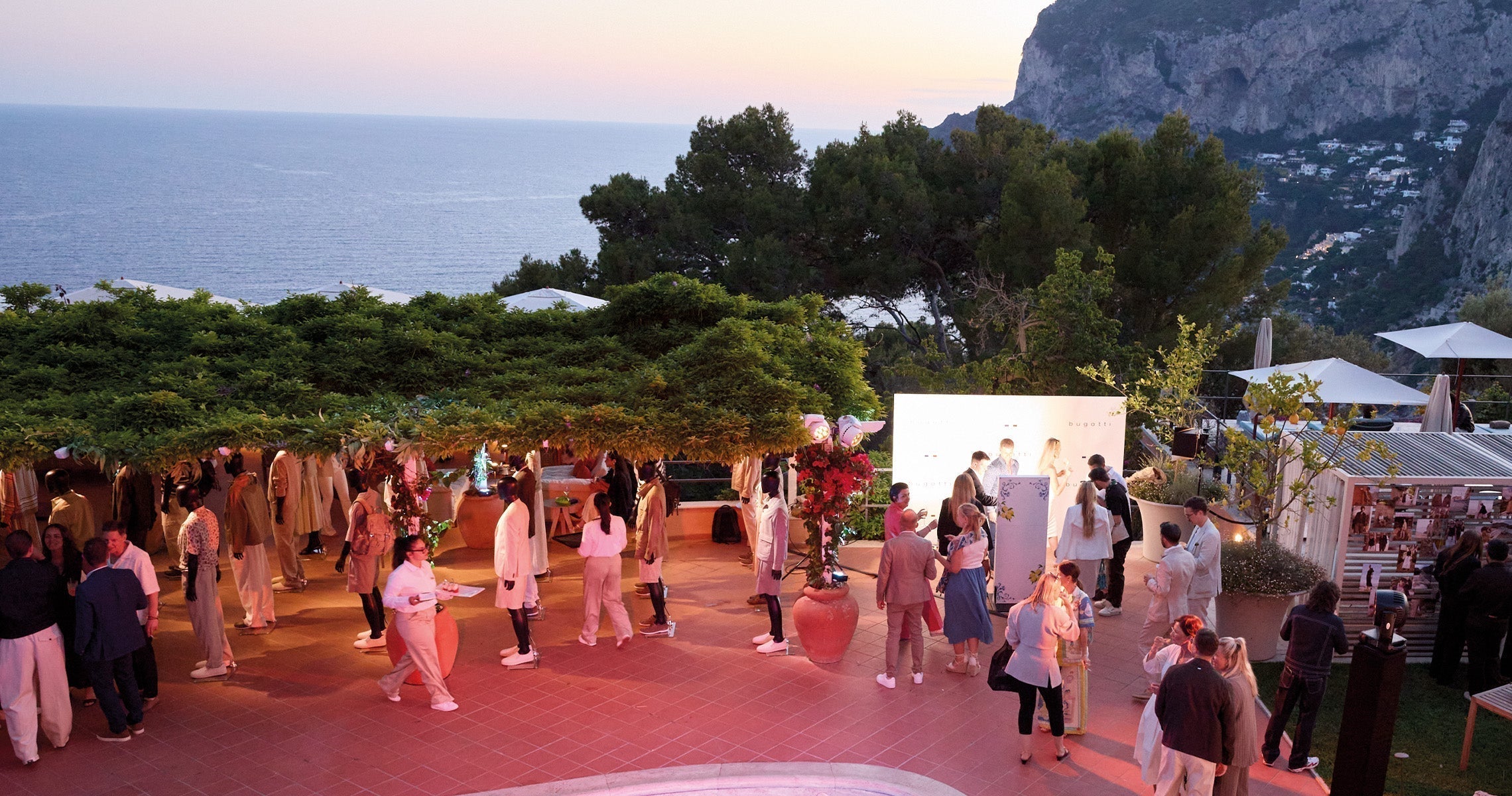 bugatti - Social-Media-Mockumentary-Serie: „the bugatti family“