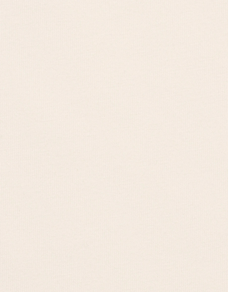 Ich kann nicht genau erkennen, welches Outfit oder Bekleidungsstück auf dem Bild ist. Bitte lade ein anderes Bild hoch.