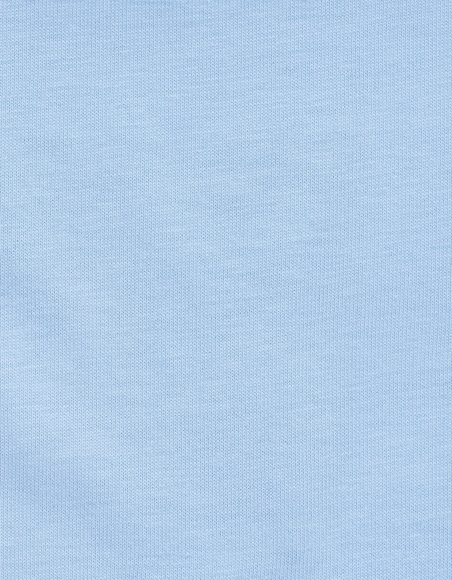 Einfarbiger, hellblauer Stoff von bugatti, glatt und fein gestrickt.