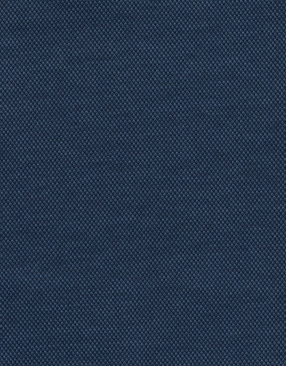 Blauer Stoff mit feiner Webstruktur, ideal für elegante bugatti Outfits.