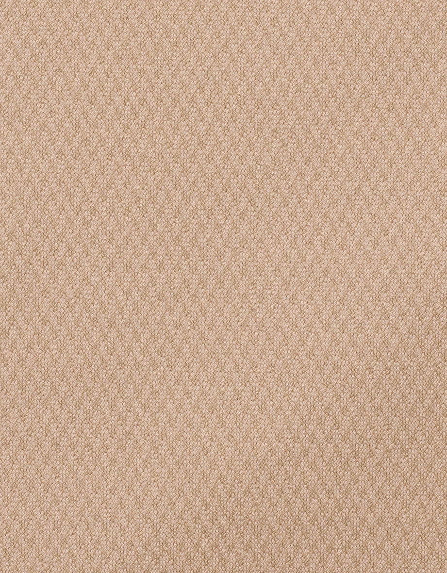 Beiges bugatti Polohemd, leger, klassisches Design, Büstenbild.