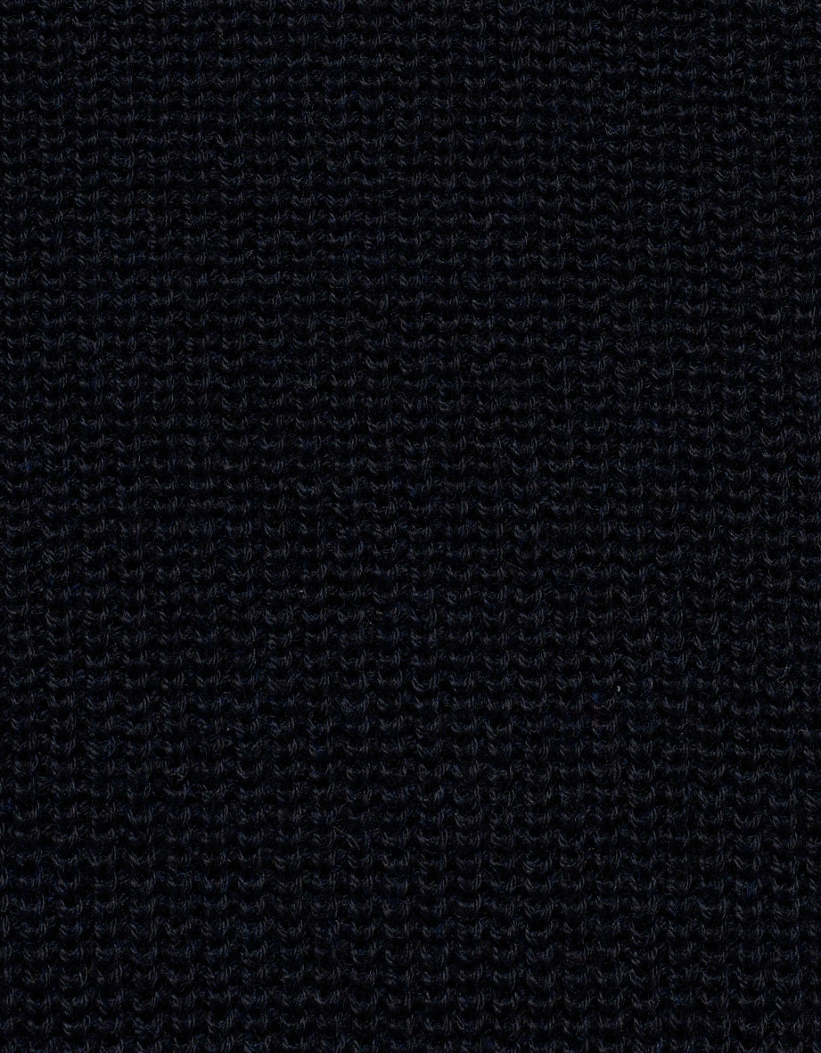 Schwarzer Strickstoff, Detailaufnahme, texturiert für bugatti.