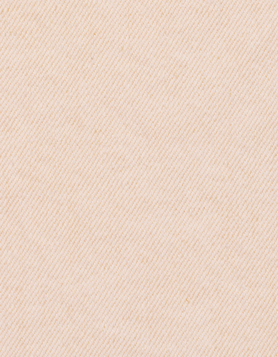 Textur in Creme mit feinem Streifenmuster, ideal für elegante bugatti Outfits.