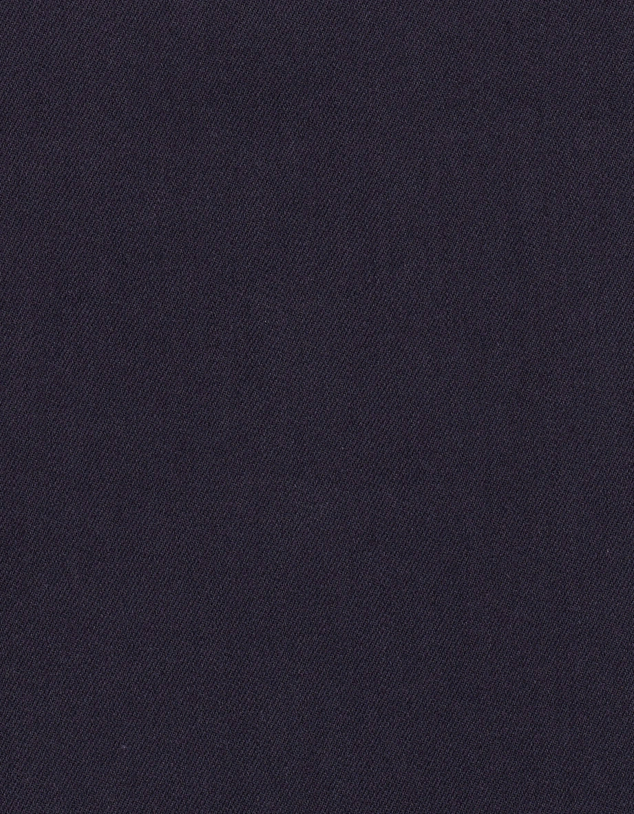 Dunkelblauer Stoff, Detailansicht, Textur erkennbar. Ideal für bugatti Mode in zeitloser Eleganz.