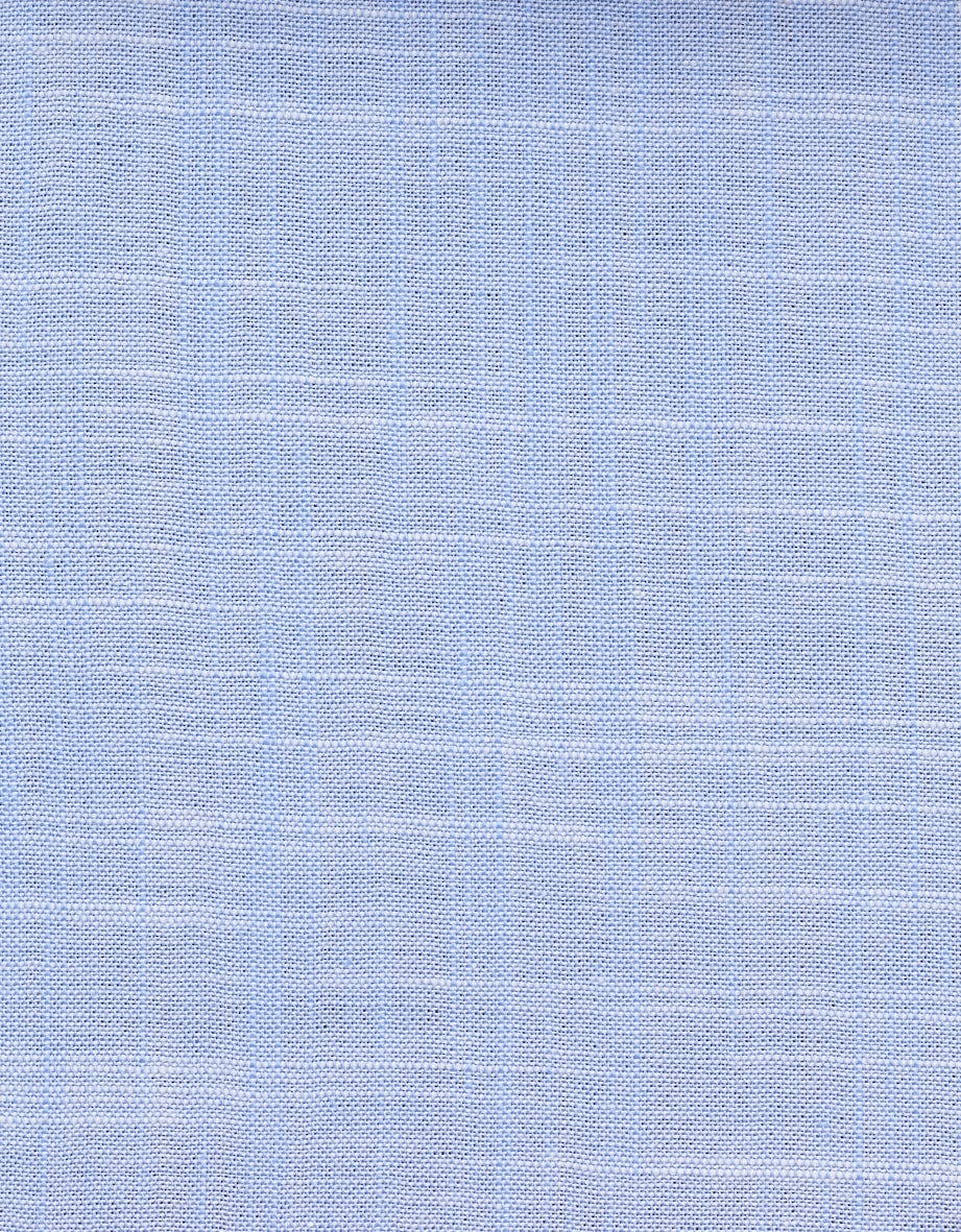 Hellblauer Stoff mit feiner Struktur, ideal für elegante bugatti Outfits.