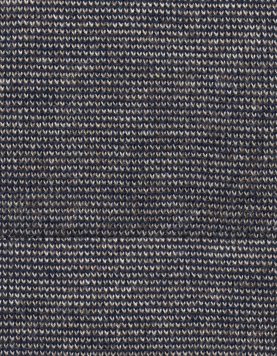 Strickmuster in Blau und Grau, Nahaufnahme. Perfekt für bugatti Pullover mit zeitloser Eleganz.