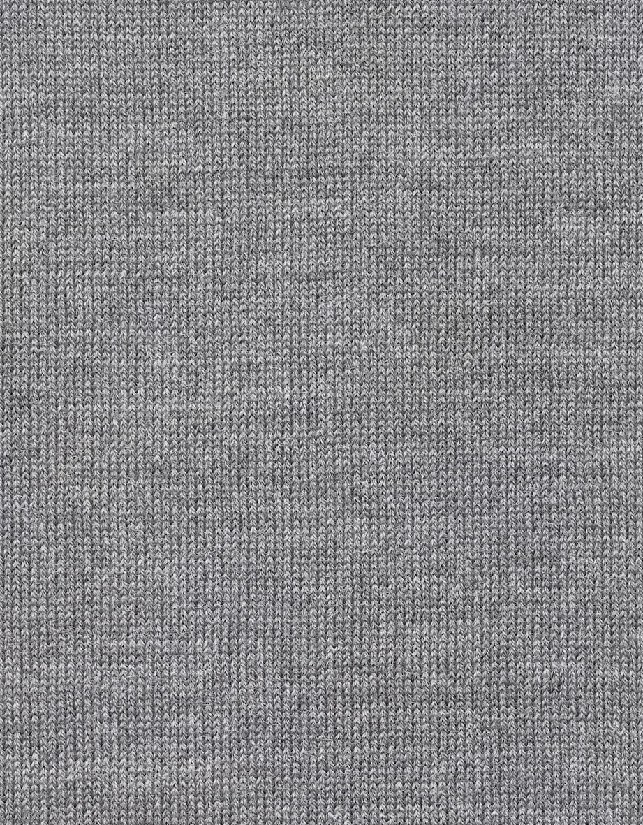 Grauer Rollkragenpullover von bugatti, Büstenbild, stilvoll und zeitlos.