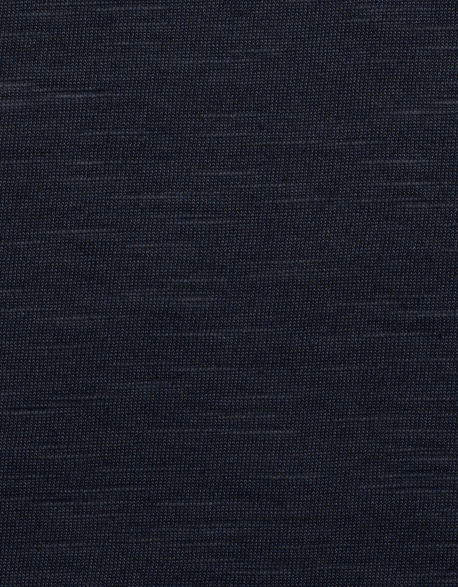 Dunkelblauer Stoff mit feiner, gleichmäßiger Webstruktur, ideal für bugatti's stilvolle Mode.
