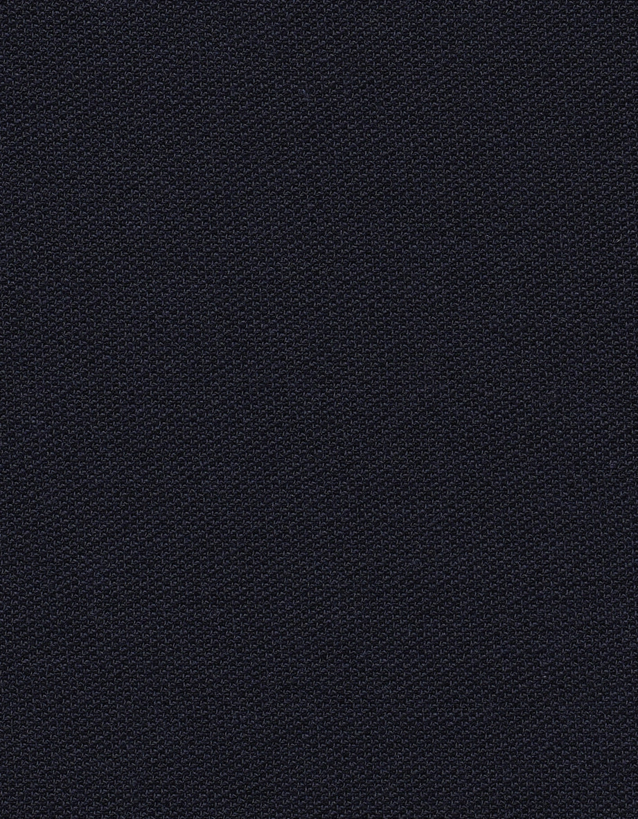 Navy Polo-Shirt von bugatti, Modelbild, legeres Posing, klassischer Stil.