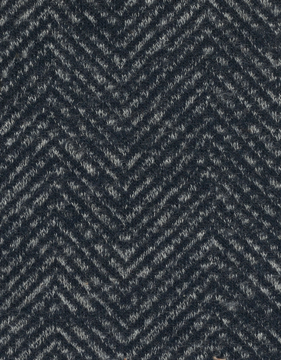 Dunkles Fischgrätenmuster in Grau und Schwarz, ideal für stilvolle bugatti Outfits.