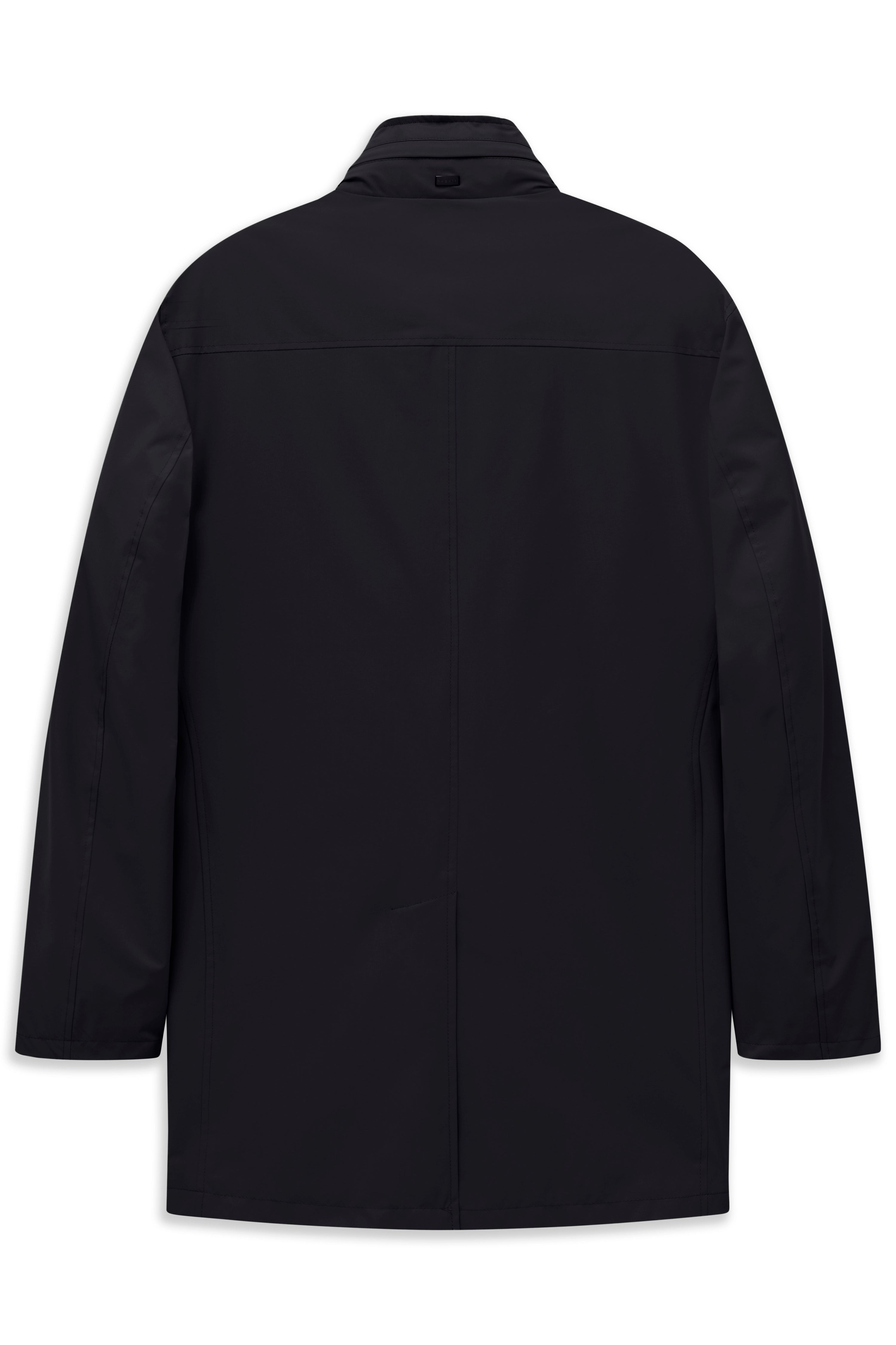 Schwarzer bugatti Mantel, Rückenansicht, schlichtes Design, Büstenbild.