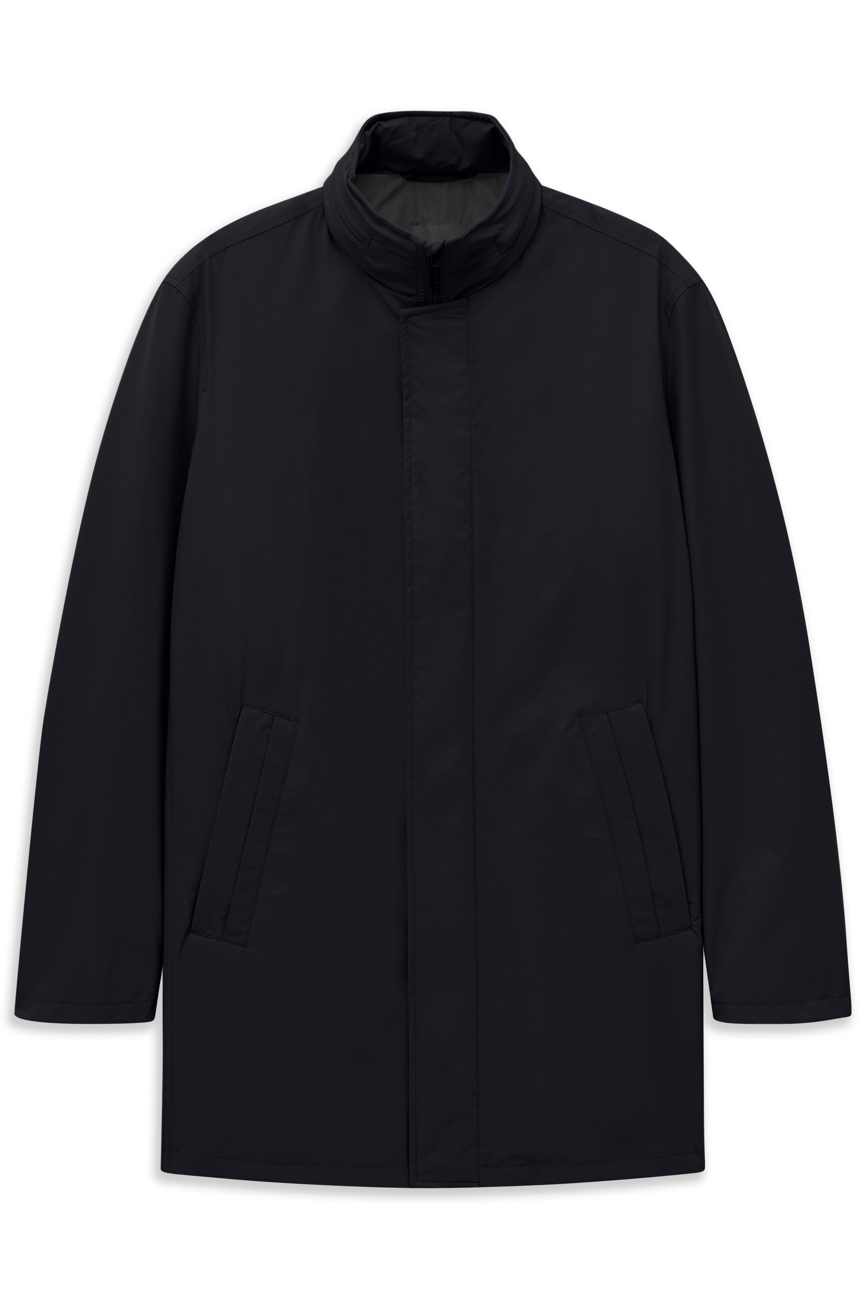 Schwarzer bugatti Mantel, minimalistisches Design, Büstenbild, zeitlose Eleganz und Raffinesse.