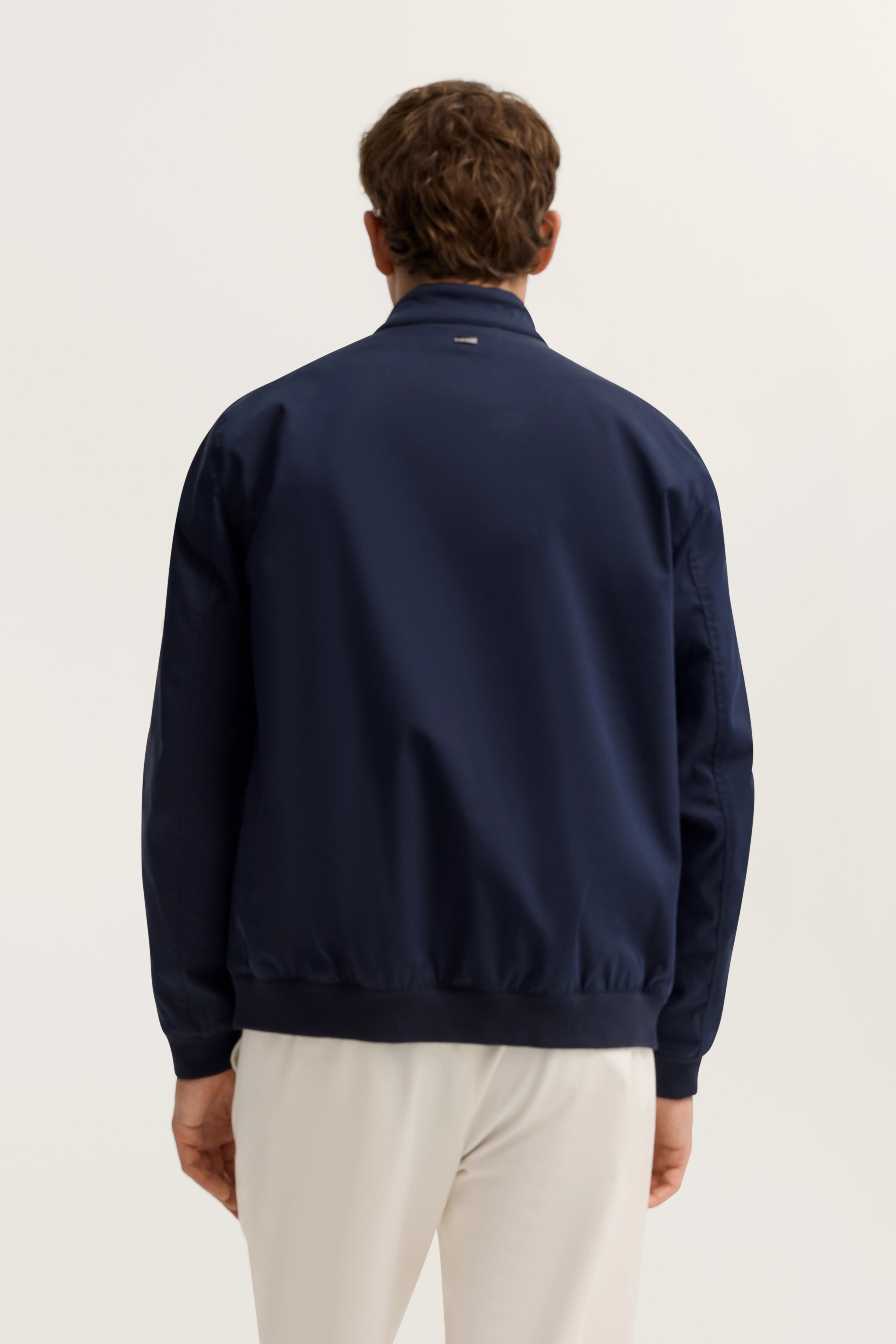 Modelbild, lässige Pose