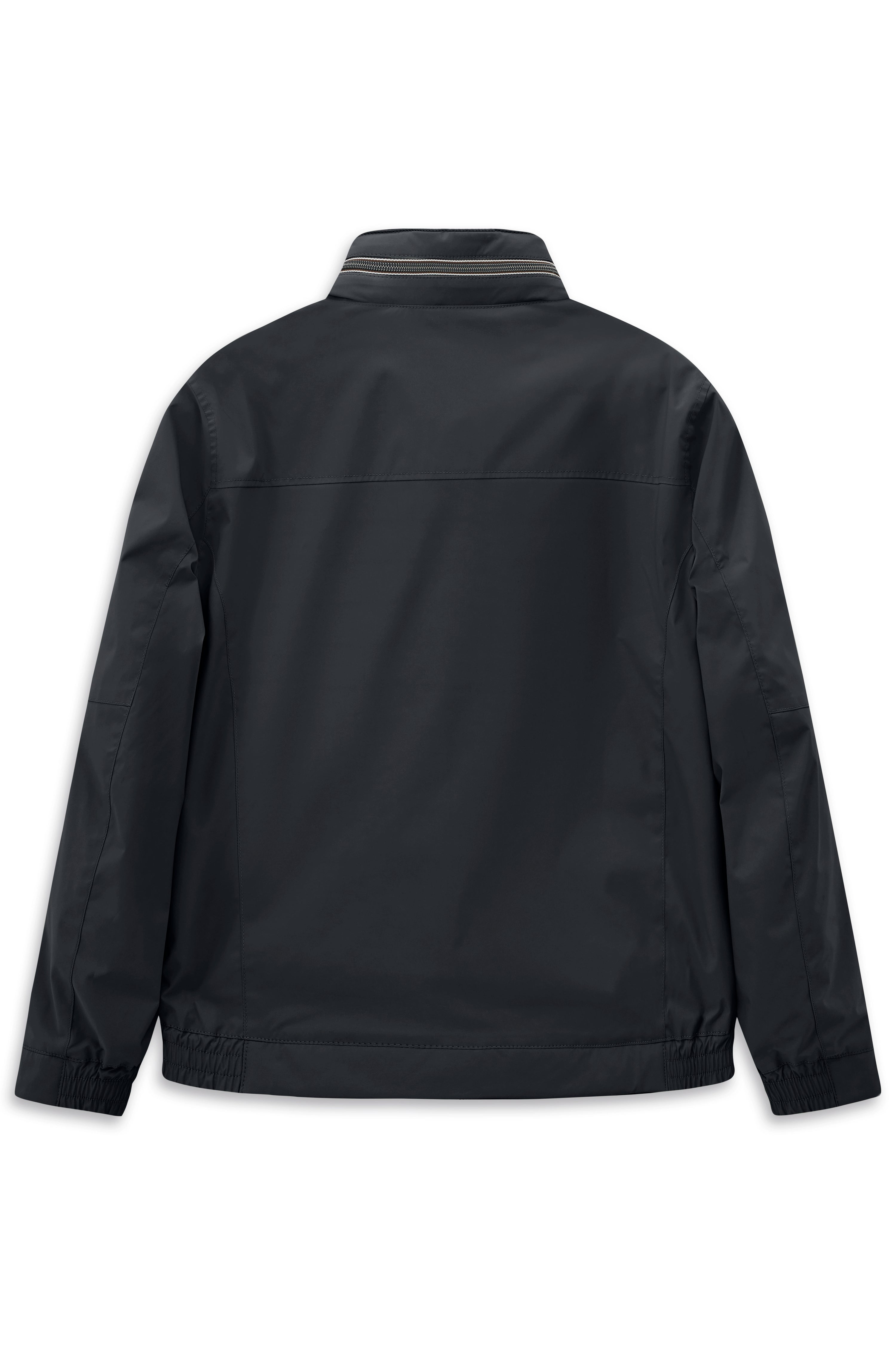 bugatti schwarze Jacke, Rückansicht, legeres Design mit Kragen und elastischen Bündchen.