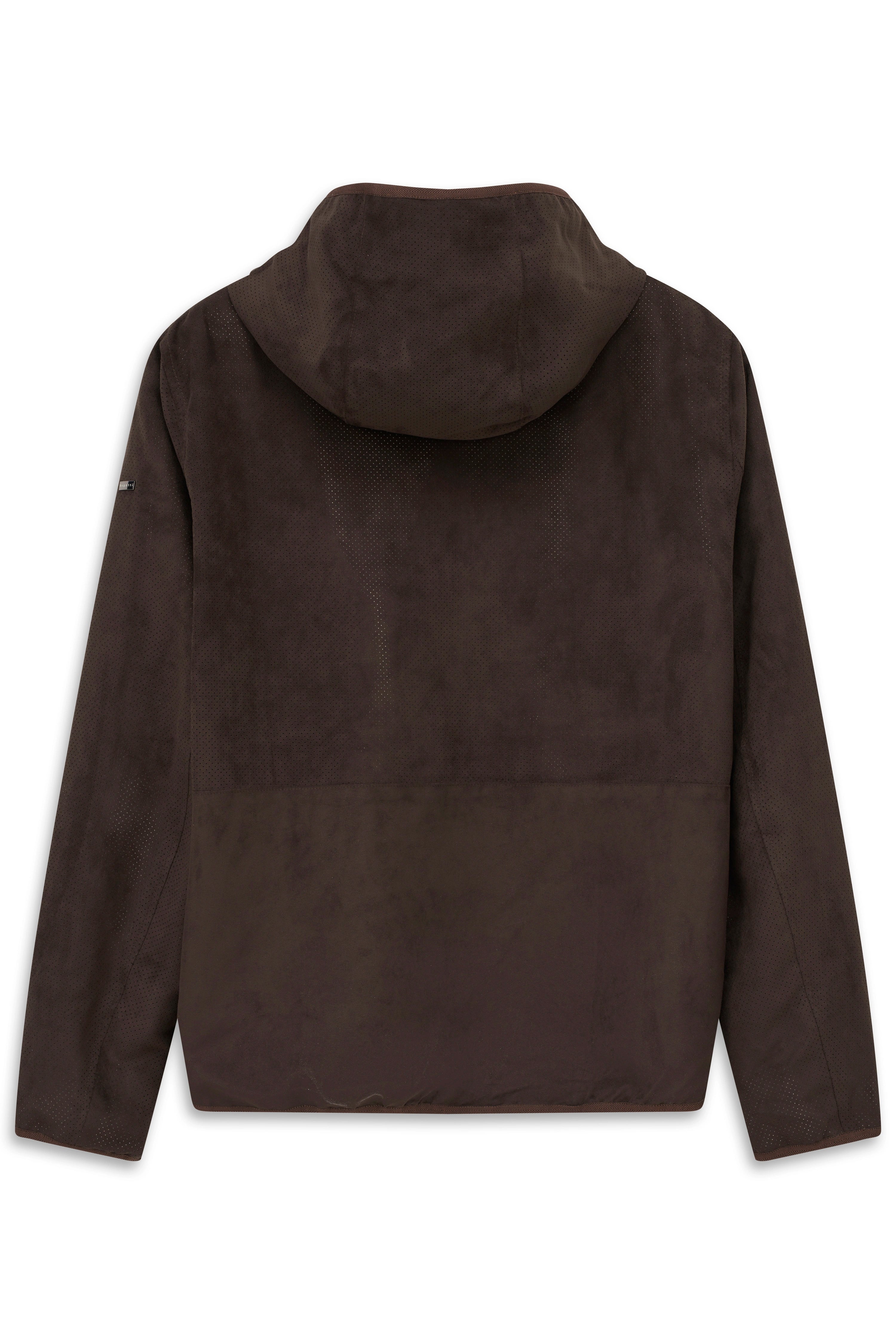 Dunkelbraune bugatti Jacke, Rückansicht, mit Kapuze, elegantes Design, legeres Bild.