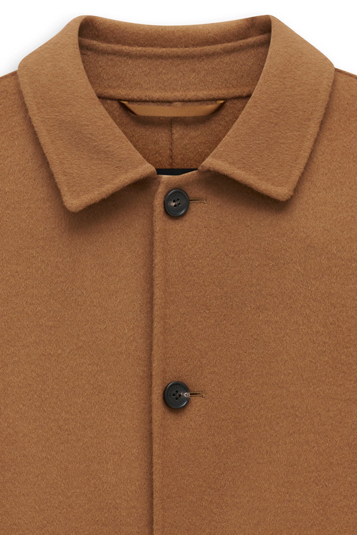 Braune bugatti Jacke, Rückenansicht mit Knopfmanschetten, legeres Bild.