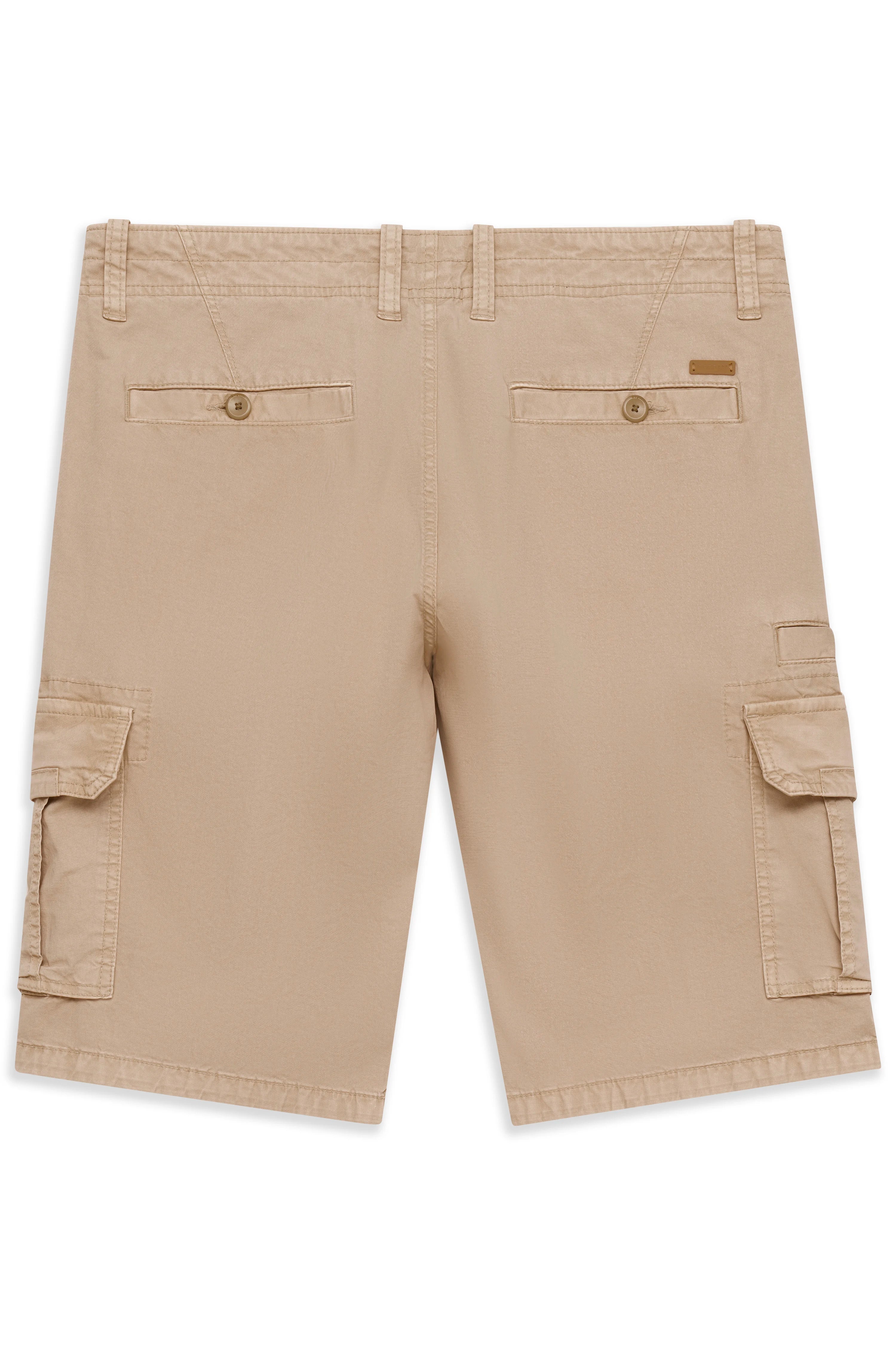 Beige Cargoshorts von bugatti, legeres Büstenbild, mit stilvollen Taschen.