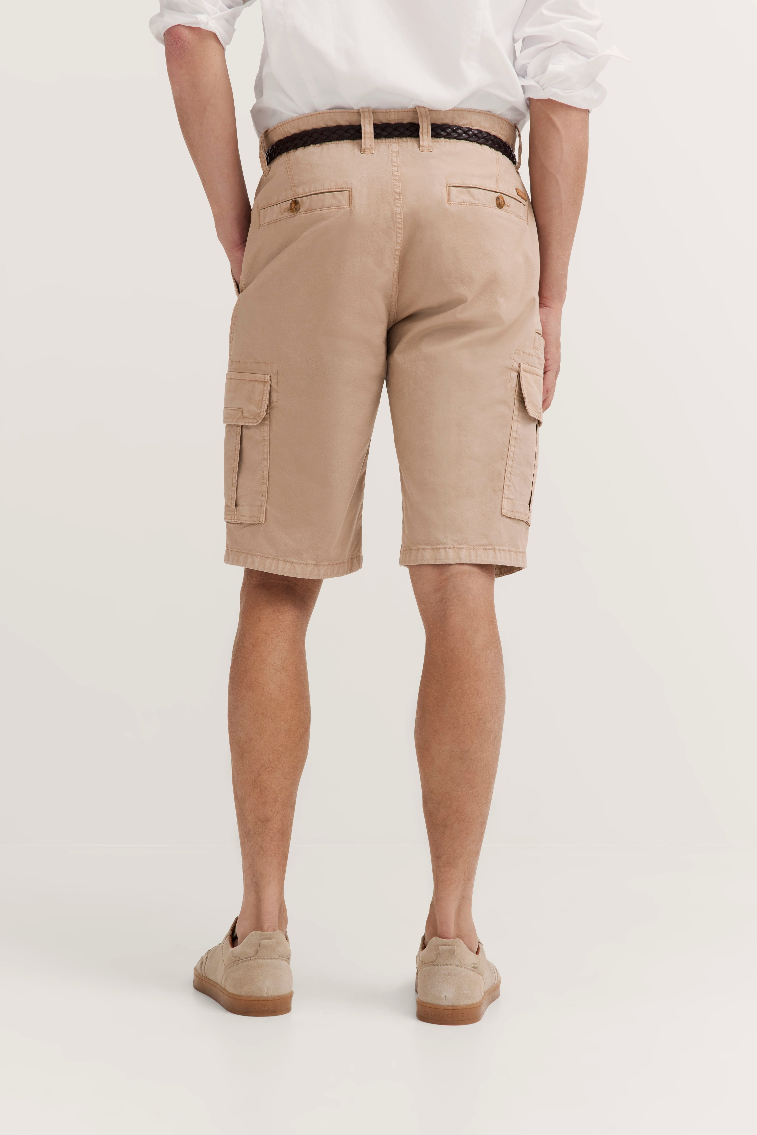 Beige bugatti cargo shorts, casual model, back view, paired with white shirt.