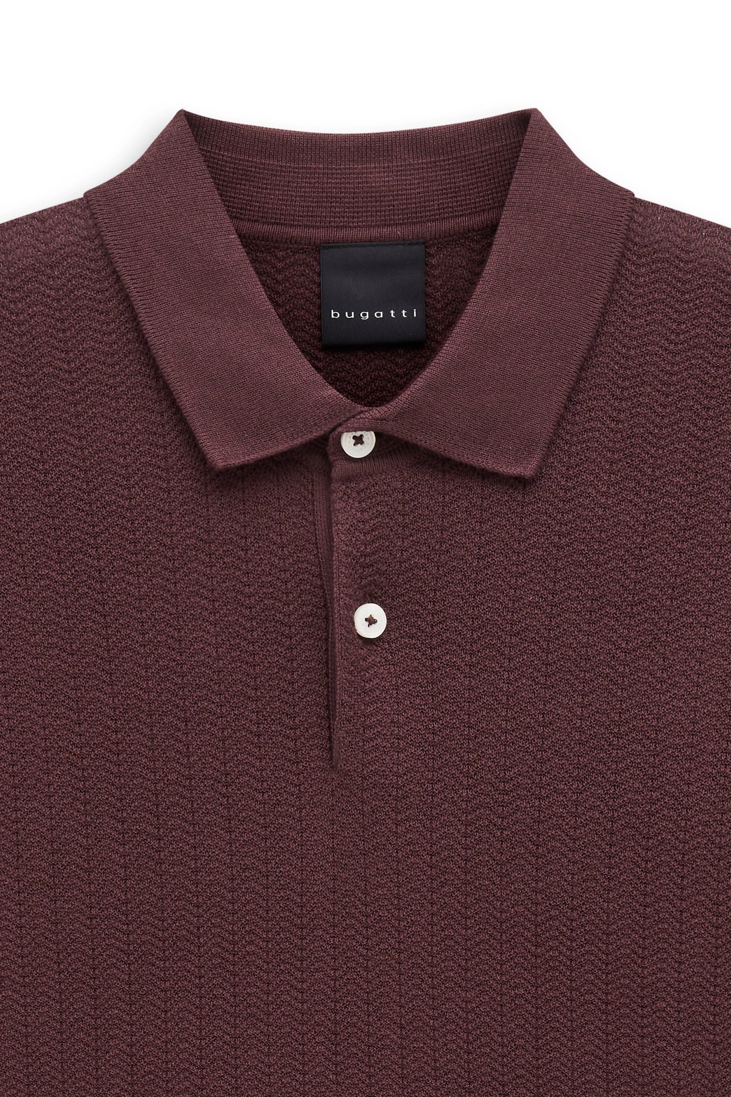 Bugatti Poloshirt in Bordeaux mit dezentem Muster, Büstenbild.