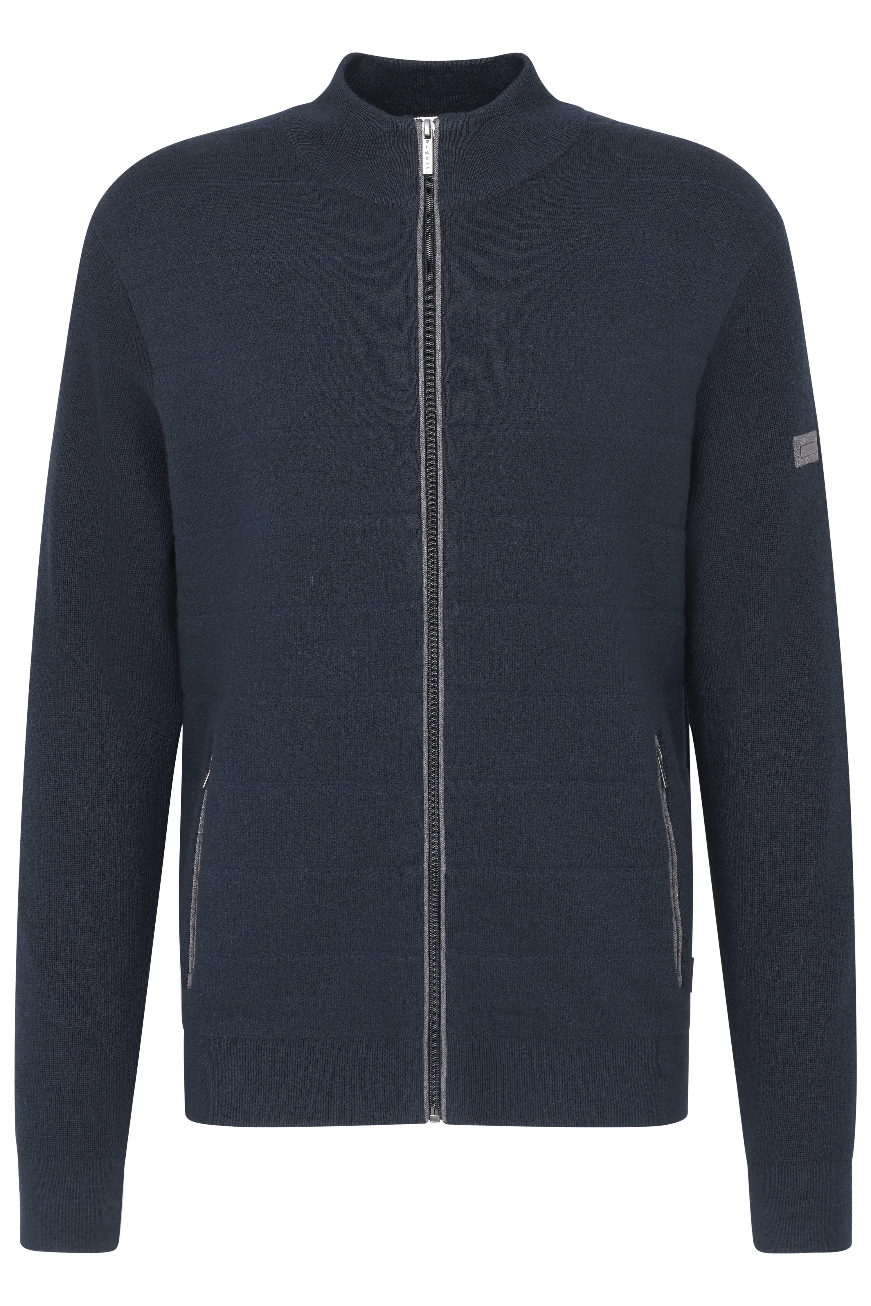 Dunkelblauer bugatti Strickjacke mit Reißverschluss, Büste.