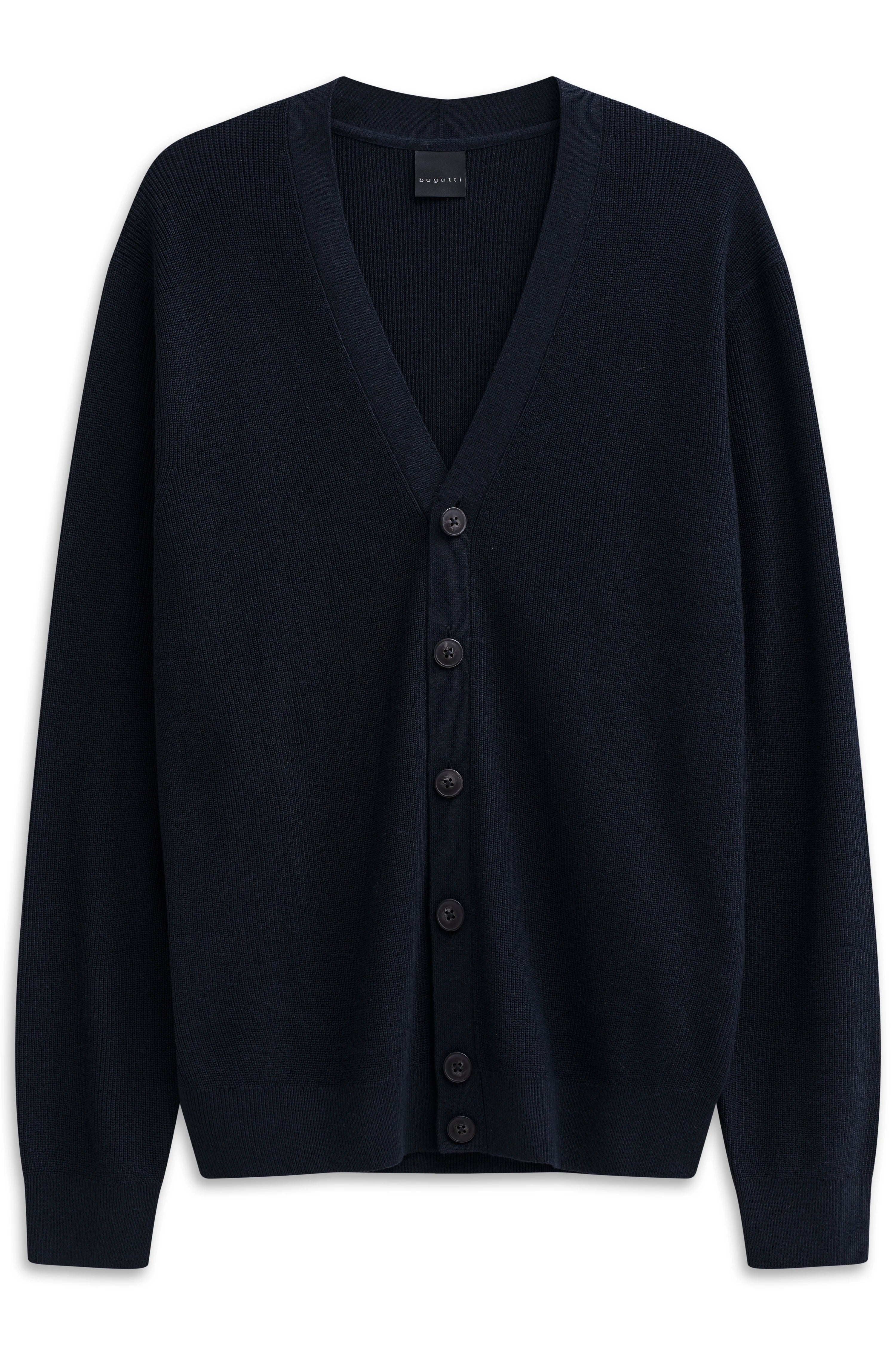 Dunkelblauer bugatti Cardigan, klassisches Design, Büstenbild.