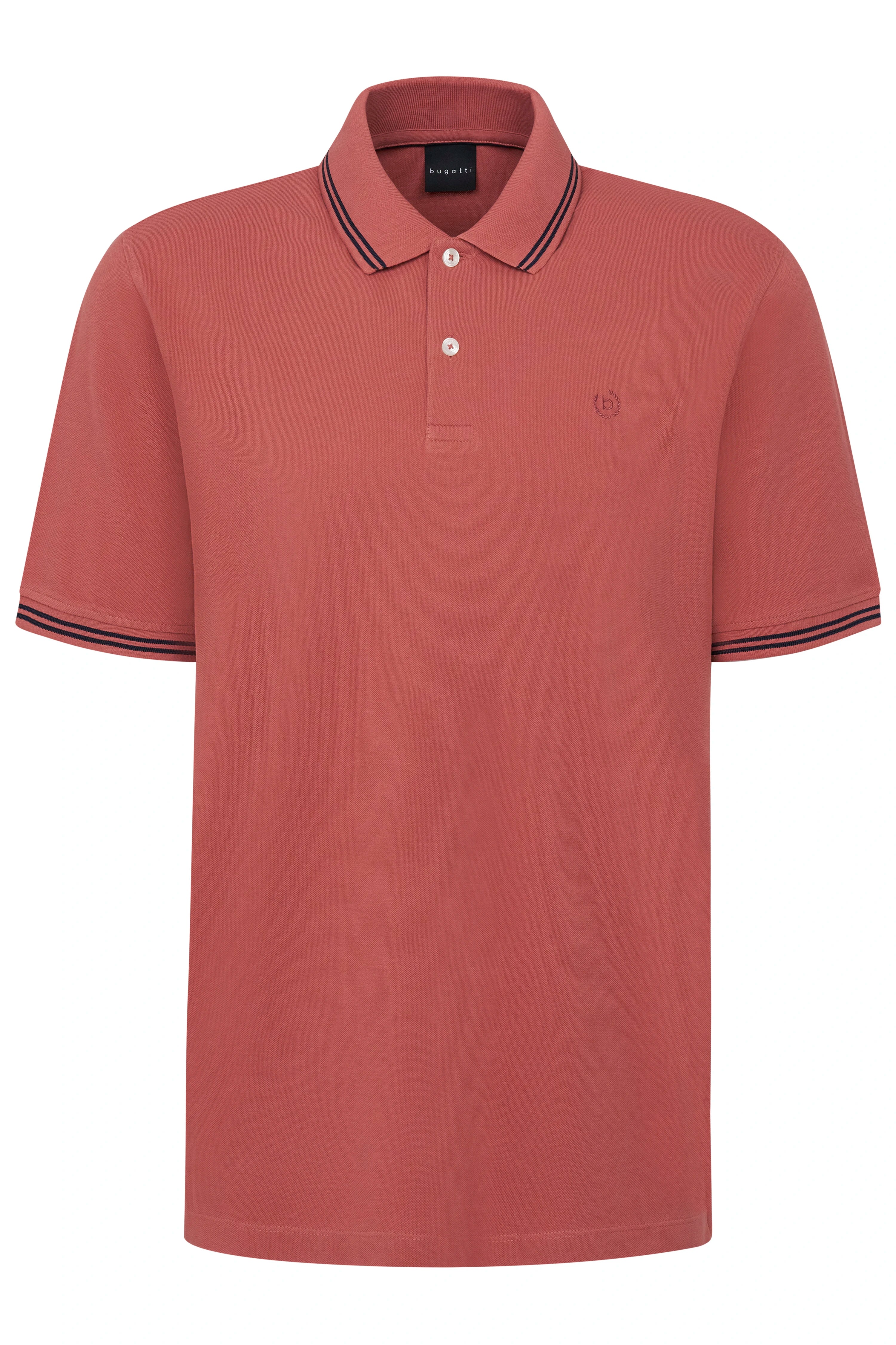 bugatti Modelbild: Rückansicht, rotes Polo-Shirt, beige Hose, lässiges Posing.