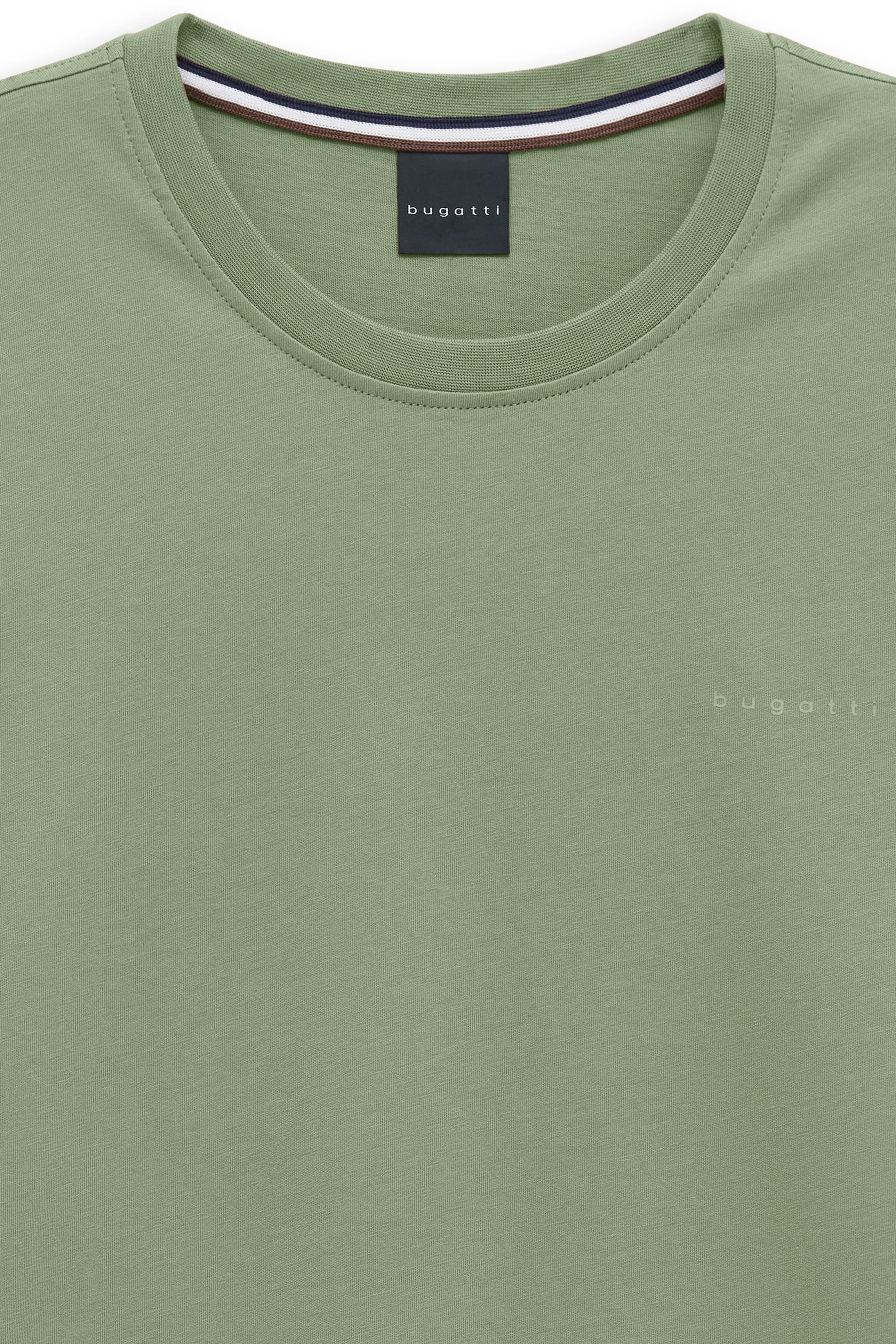 Grünes bugatti T-Shirt, legeres Büstenbild, minimalistisches Design.