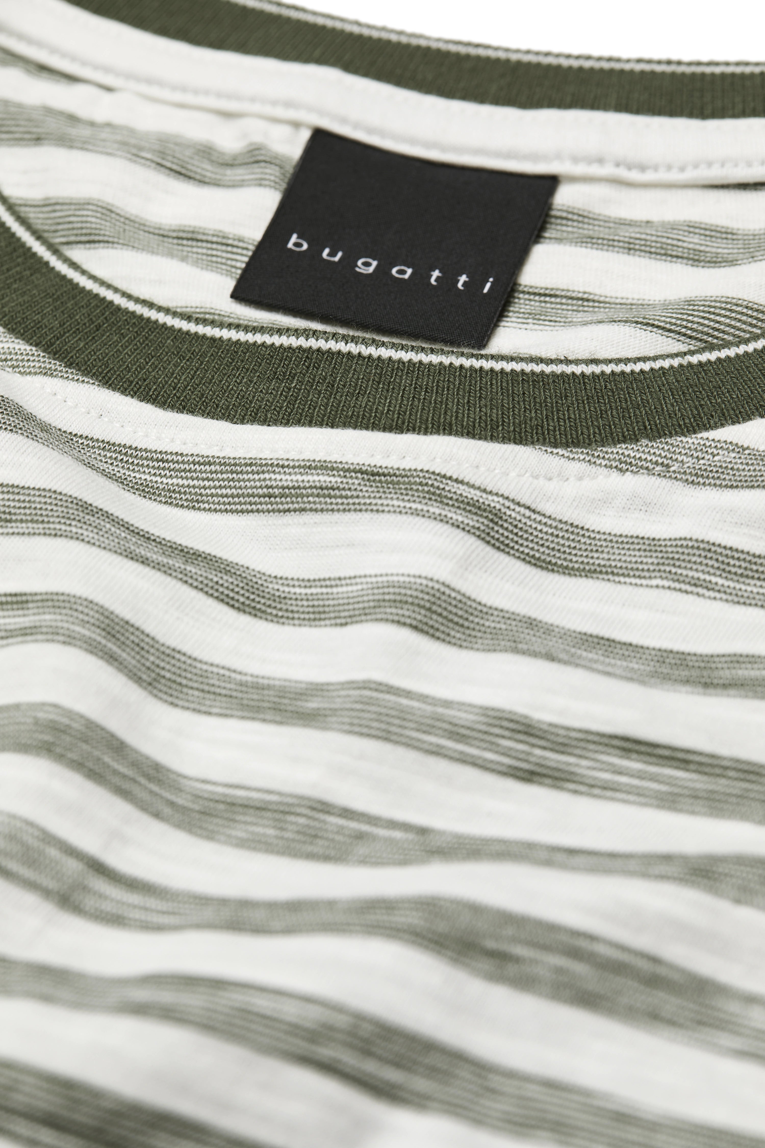 Green-white striped bugatti T-shirt, detail view, casual style.