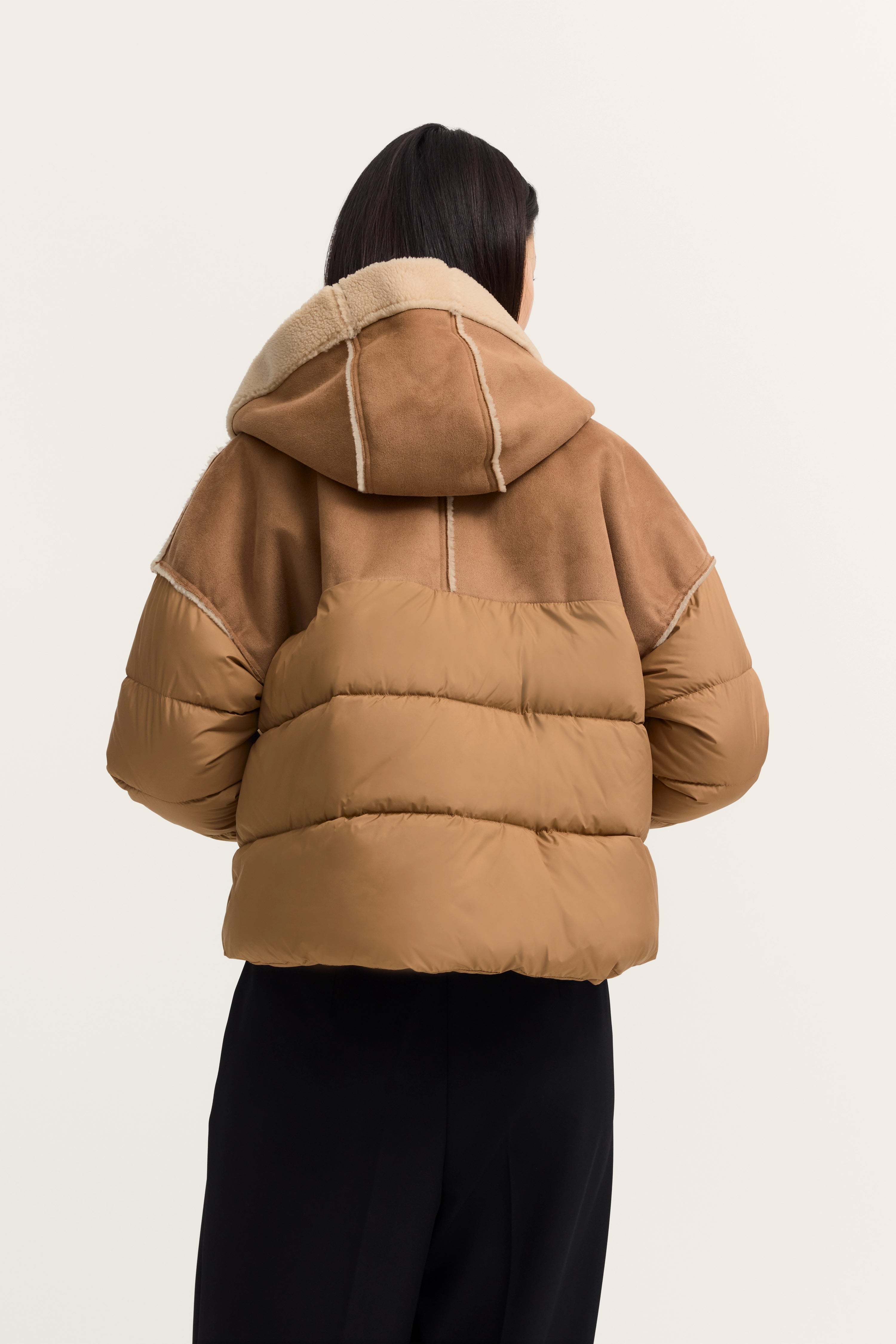 Braune bugatti Jacke mit Kapuze, Rückansicht