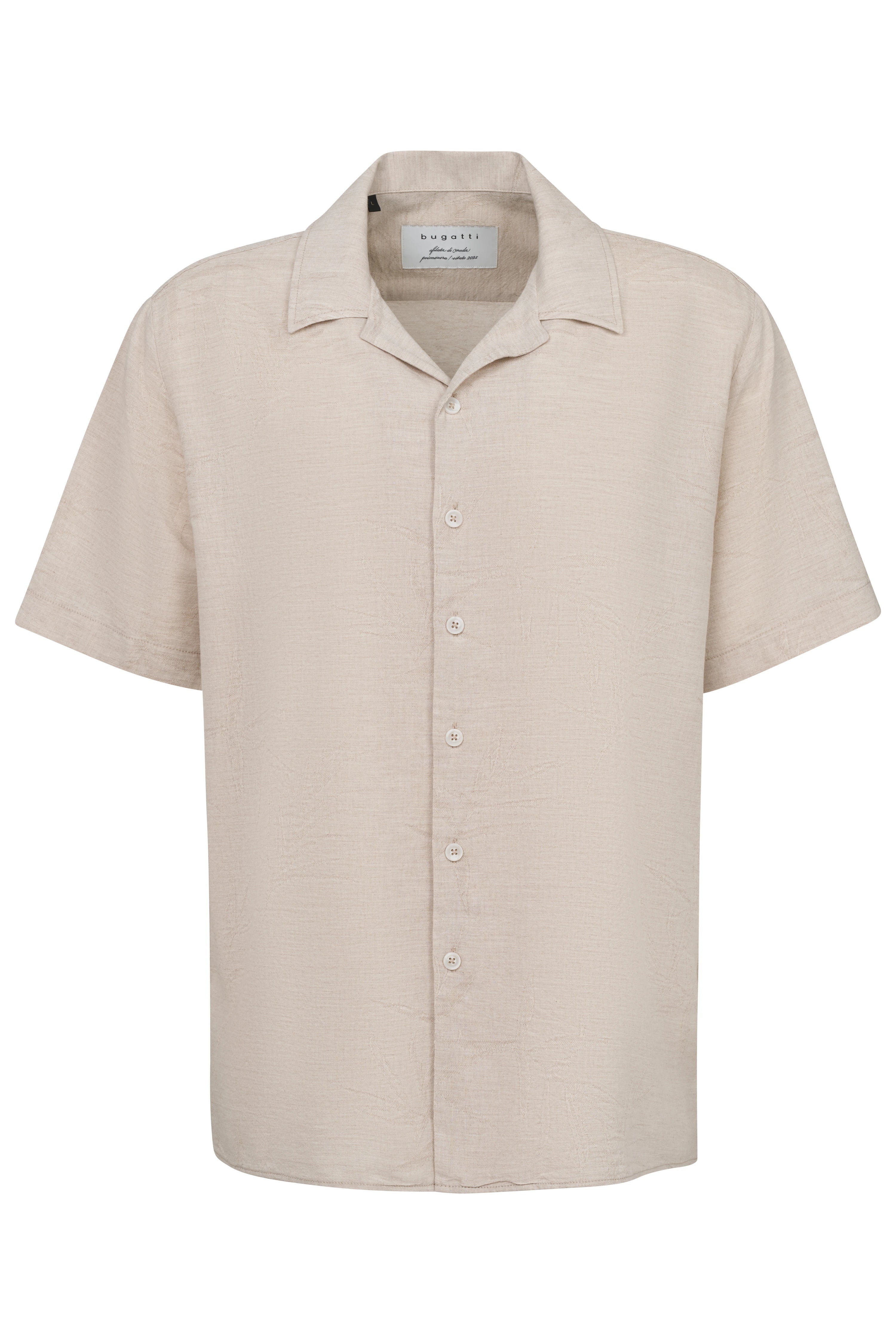 Beige bugatti kortemouwshirt met knoopsluiting, casual busteweergave.