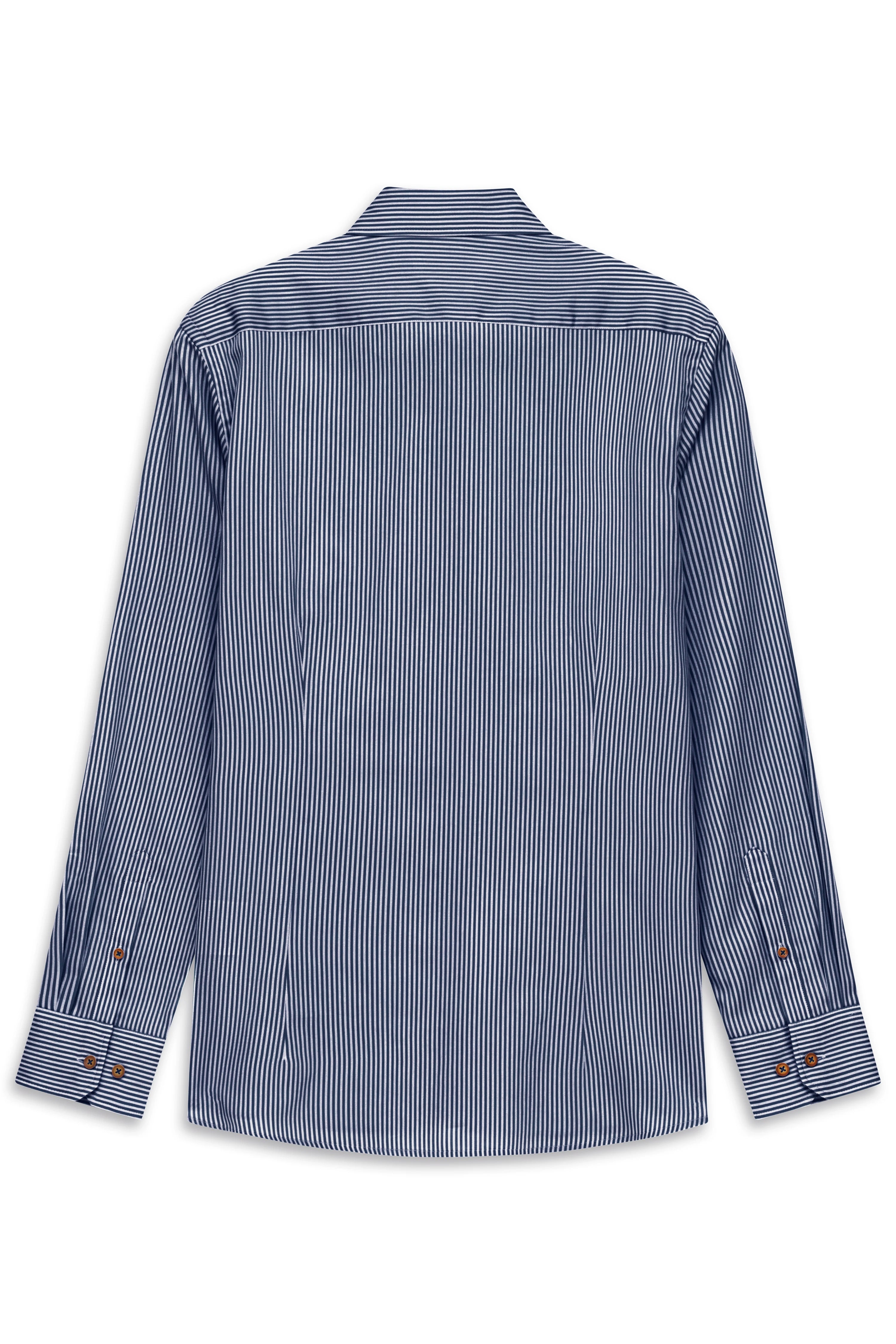 Blau-weiß gestreiftes Herrenhemd von bugatti, Rückenansicht, legeres Design mit Knopfleiste und Manschetten.