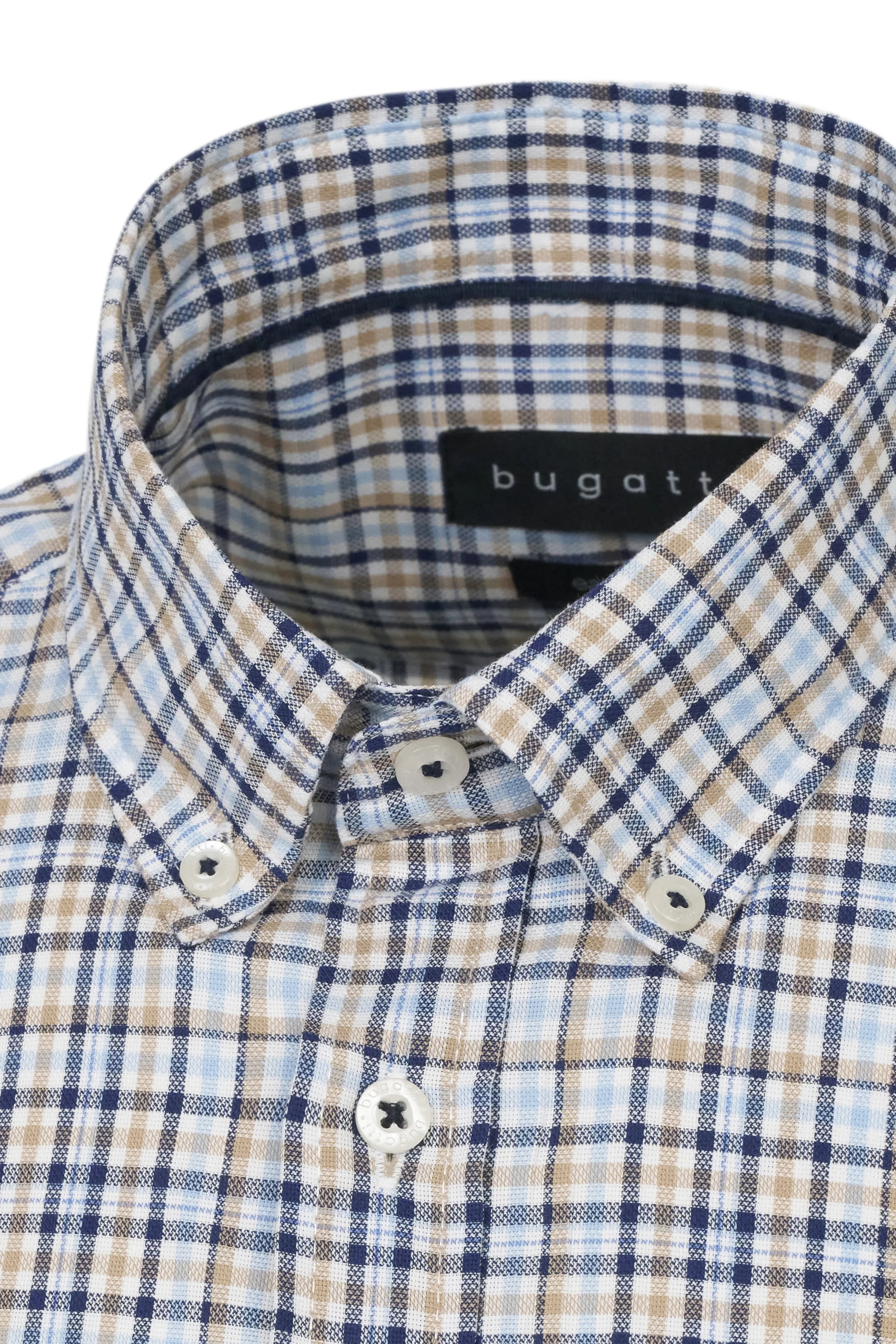 Geruit bugatti overhemd in blauw en beige, detail van kraag, casual design.