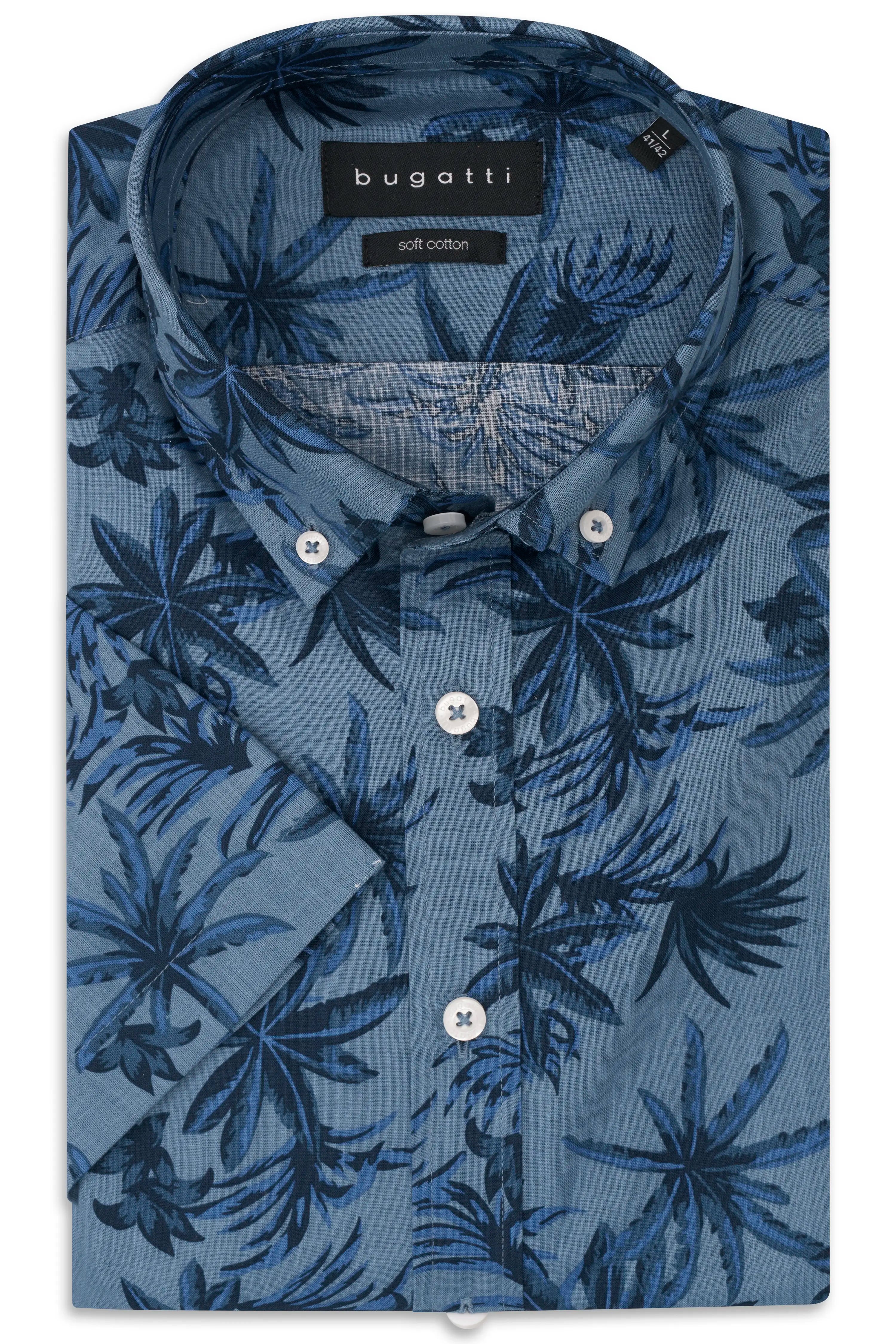 Bugatti Herrenhemd, blau mit Palmenmuster, soft cotton, legeres Büstenbild.