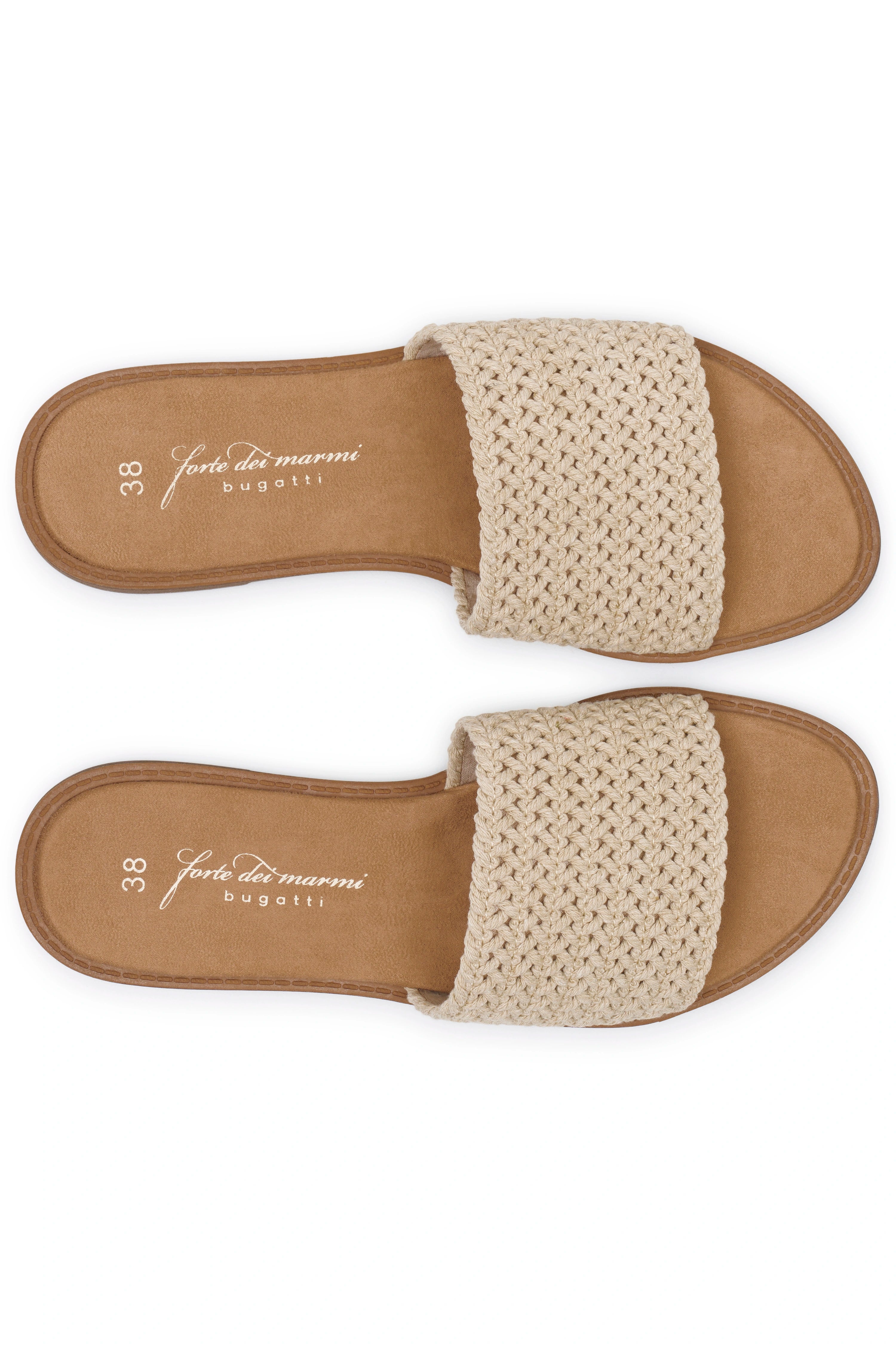 Beige bugatti Sandalen mit geflochtenem Design, Büstenbild, zeigt minimalistischen, eleganten Stil.