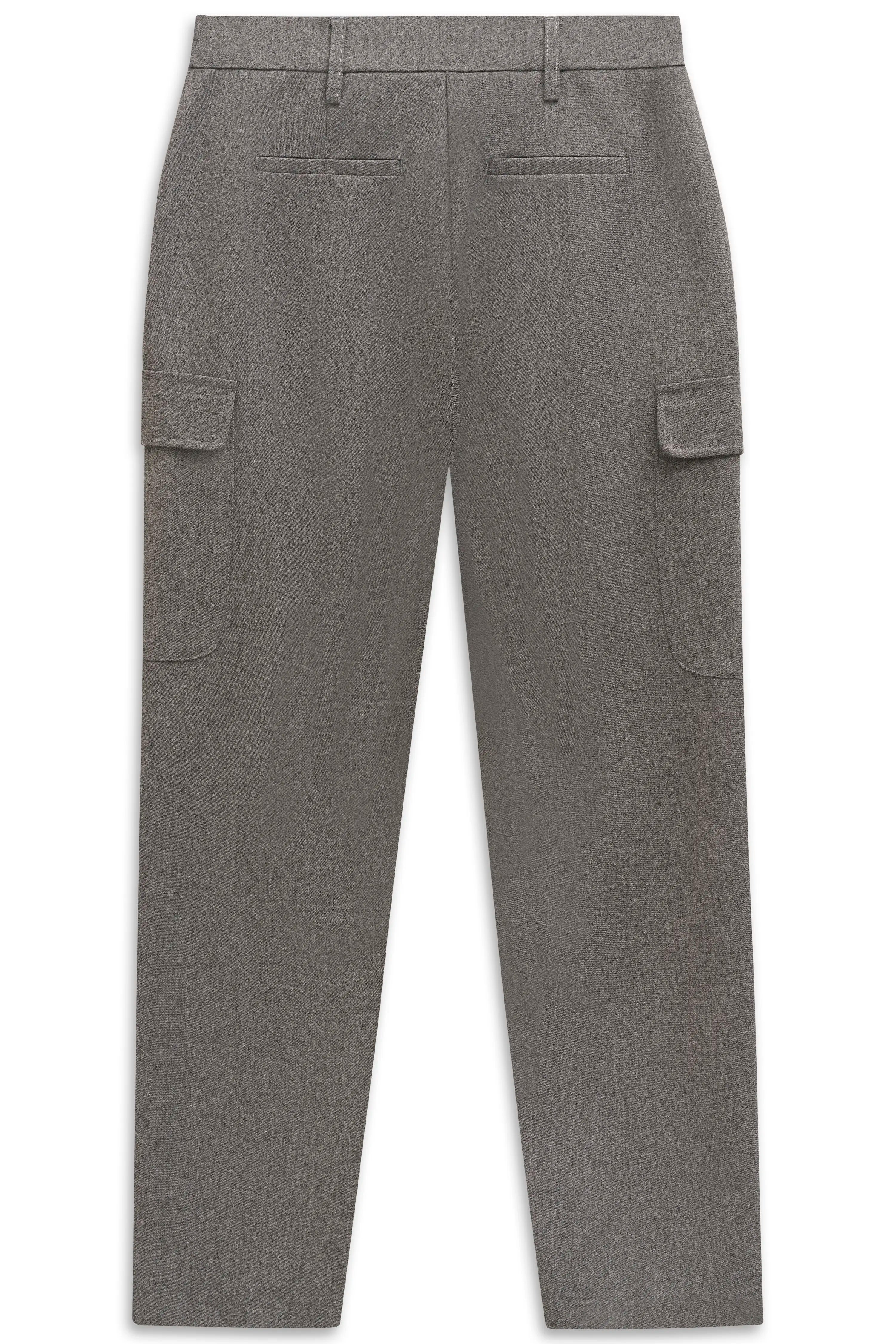 Grey bugatti cargo pants, casual look, detail with pockets, stylish and timeless.