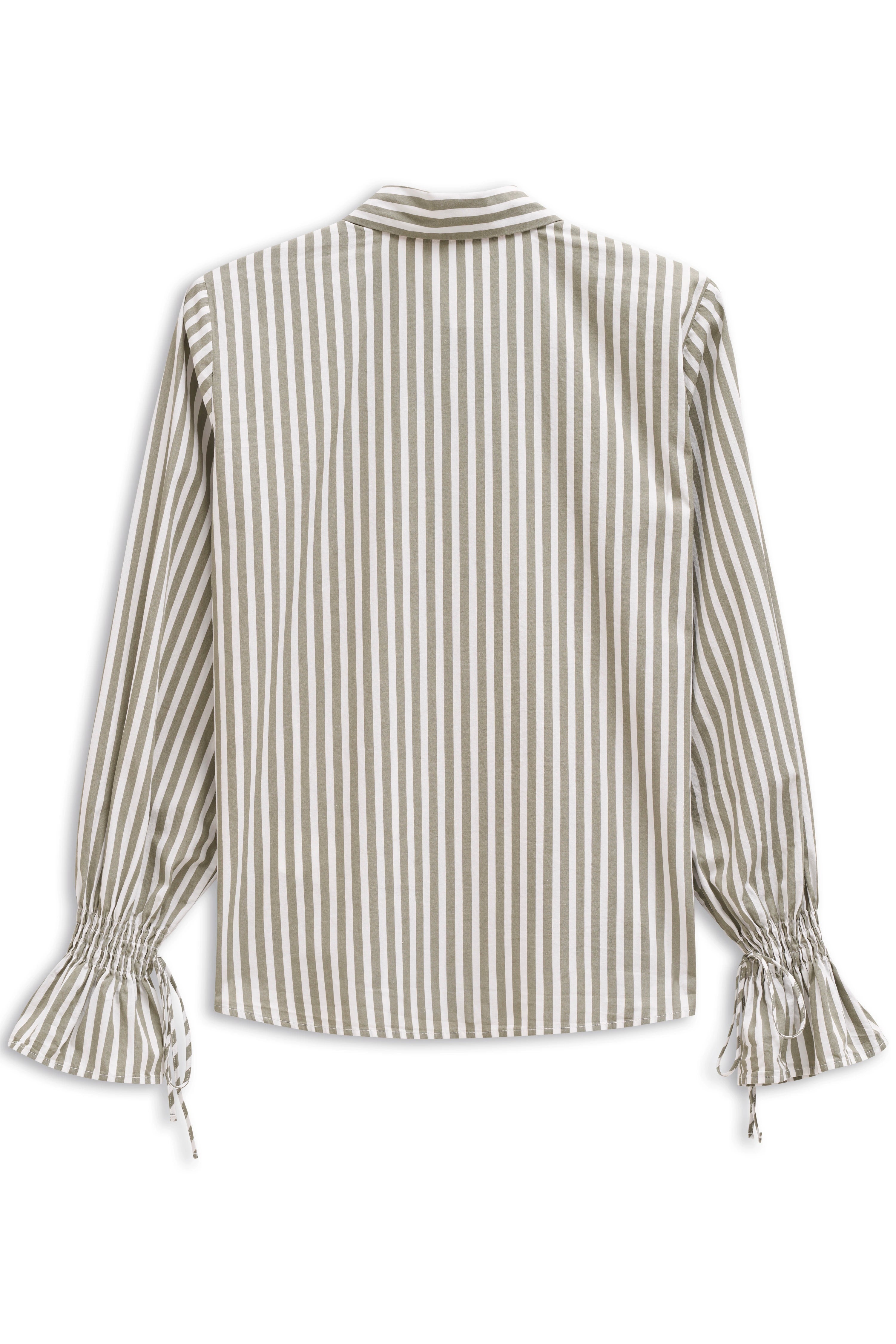 Gestreifte Bluse in Beige und Weiß mit Rüschenärmeln, Rückenansicht, legeres Büstenbild.