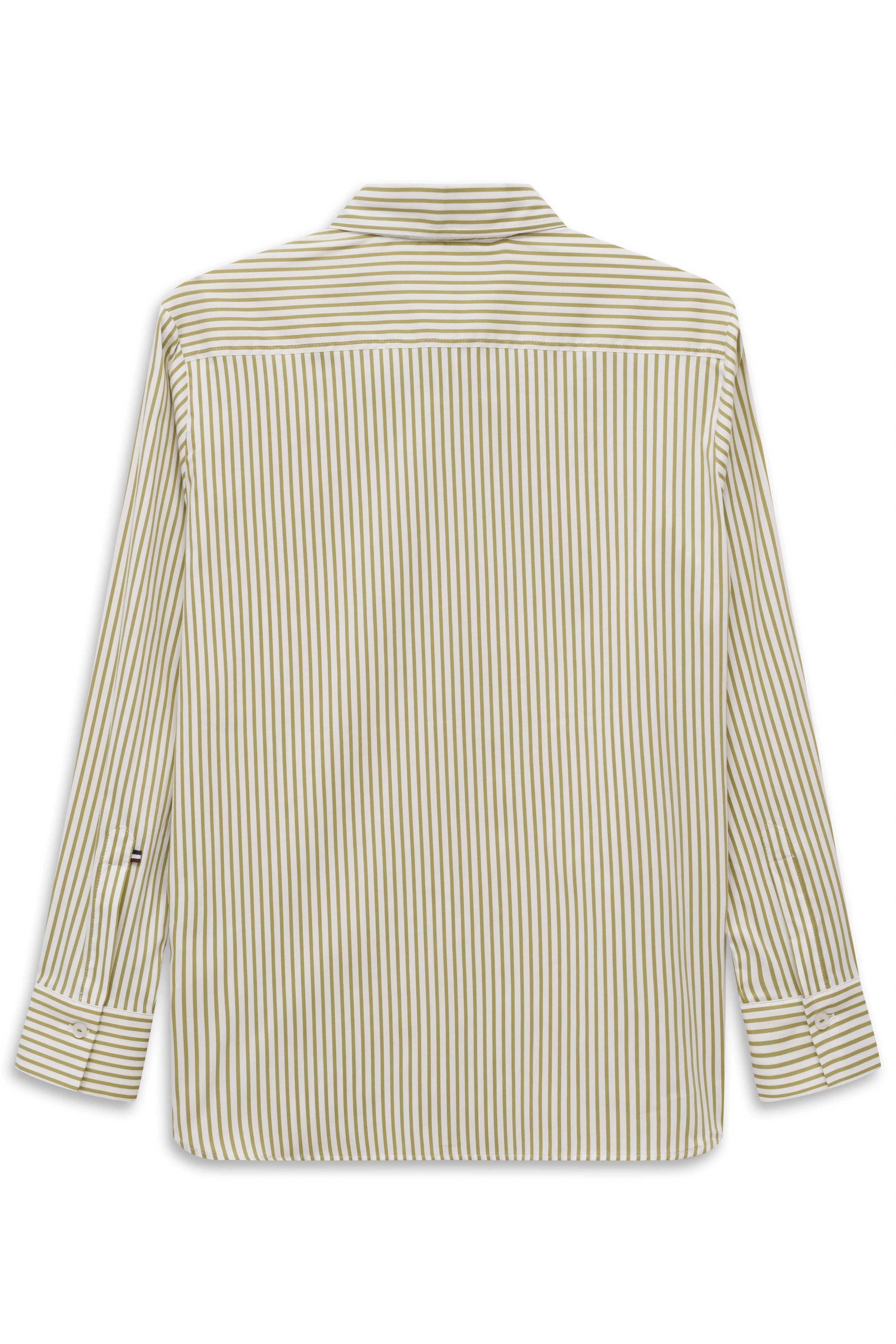 Langärmeliges gestreiftes Hemd in Beige und Weiß, Rückansicht, Büstenbild.