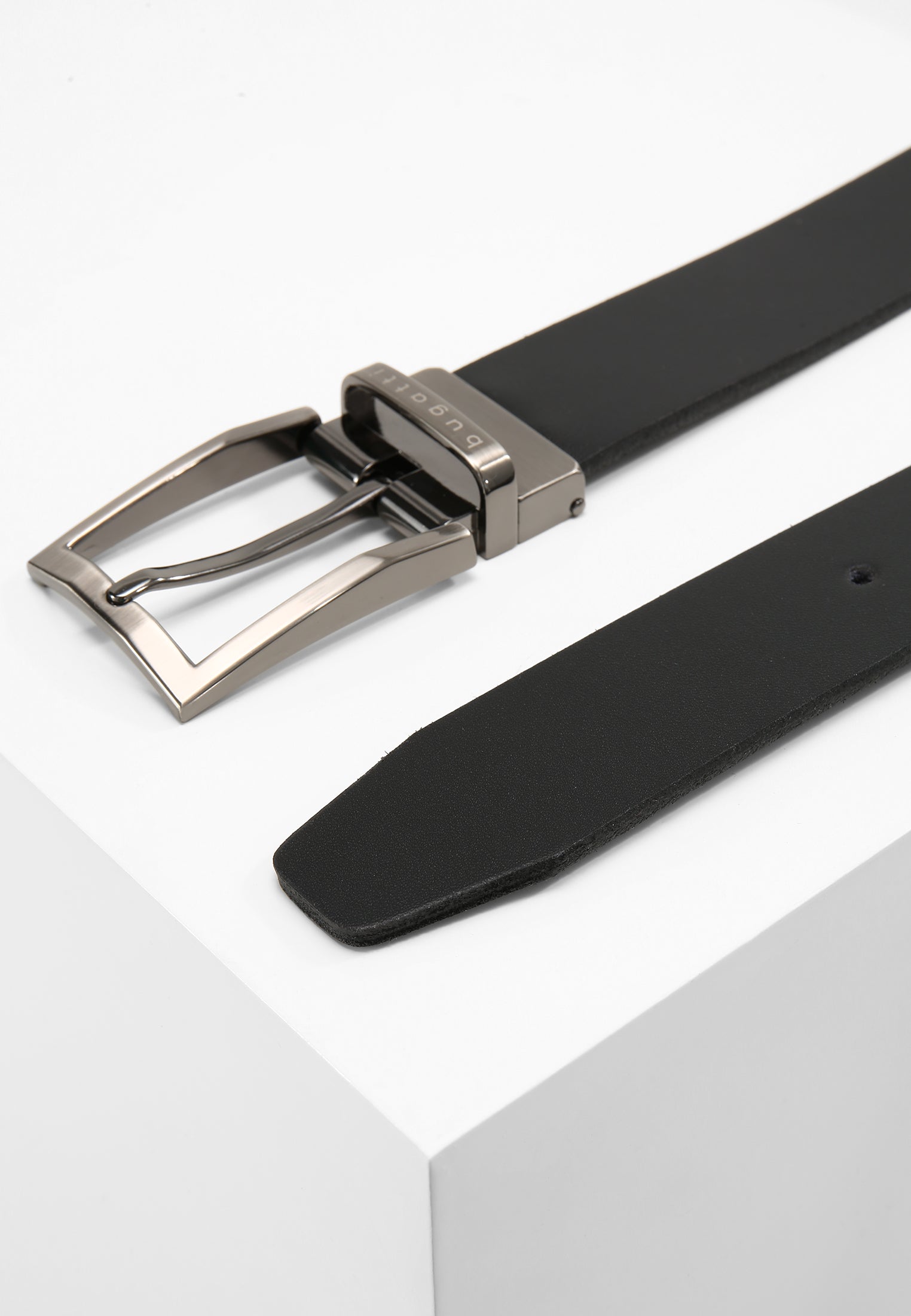 Businessgürtel aus Leder in schwarz