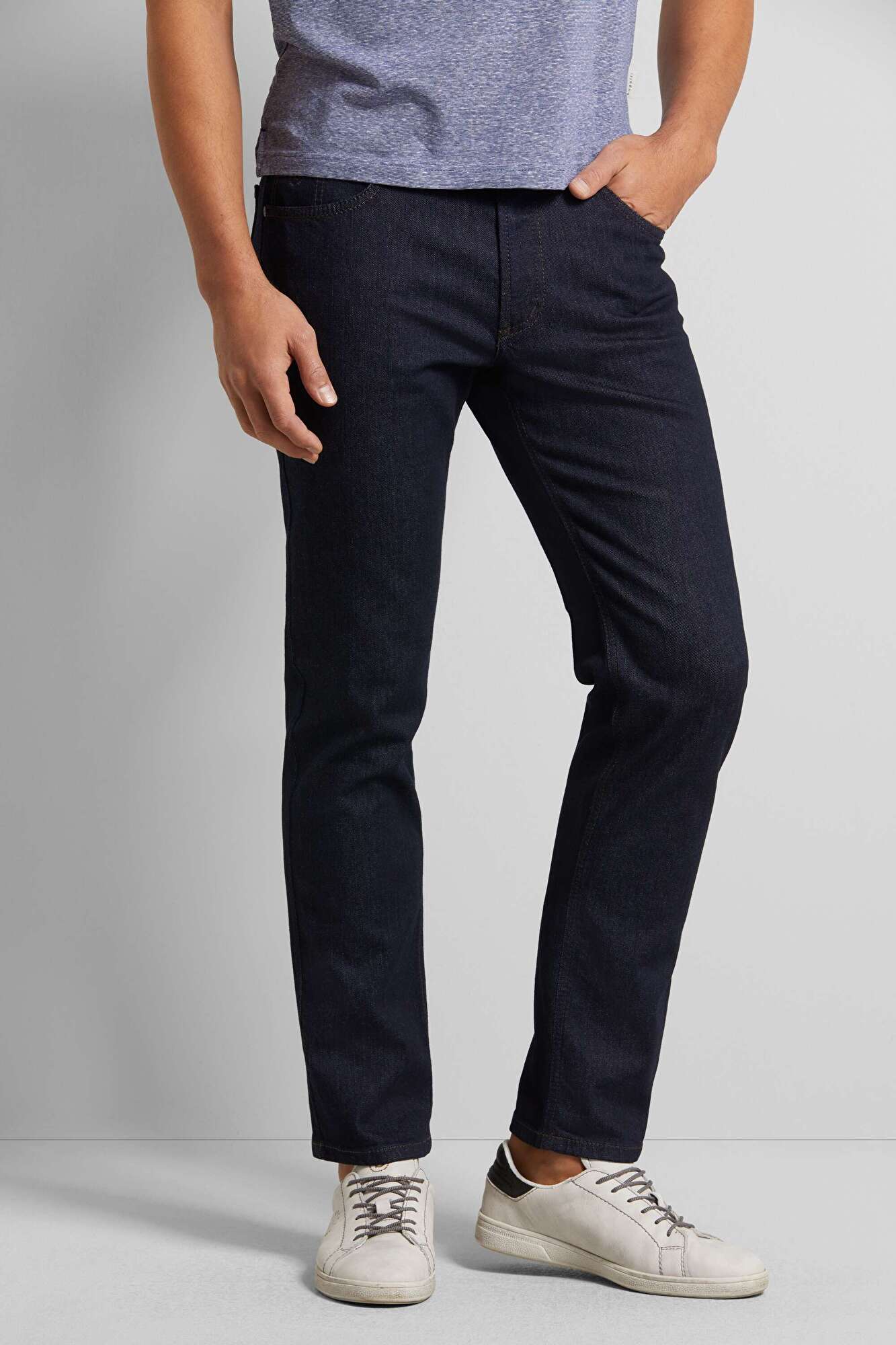 Jeans mit Comfort Stretch - Ansicht: Model Front