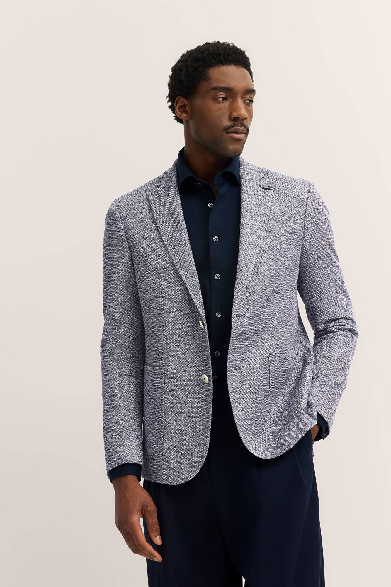 Sakko mit Stretch & Struktur in marine - Ansicht: Model Front