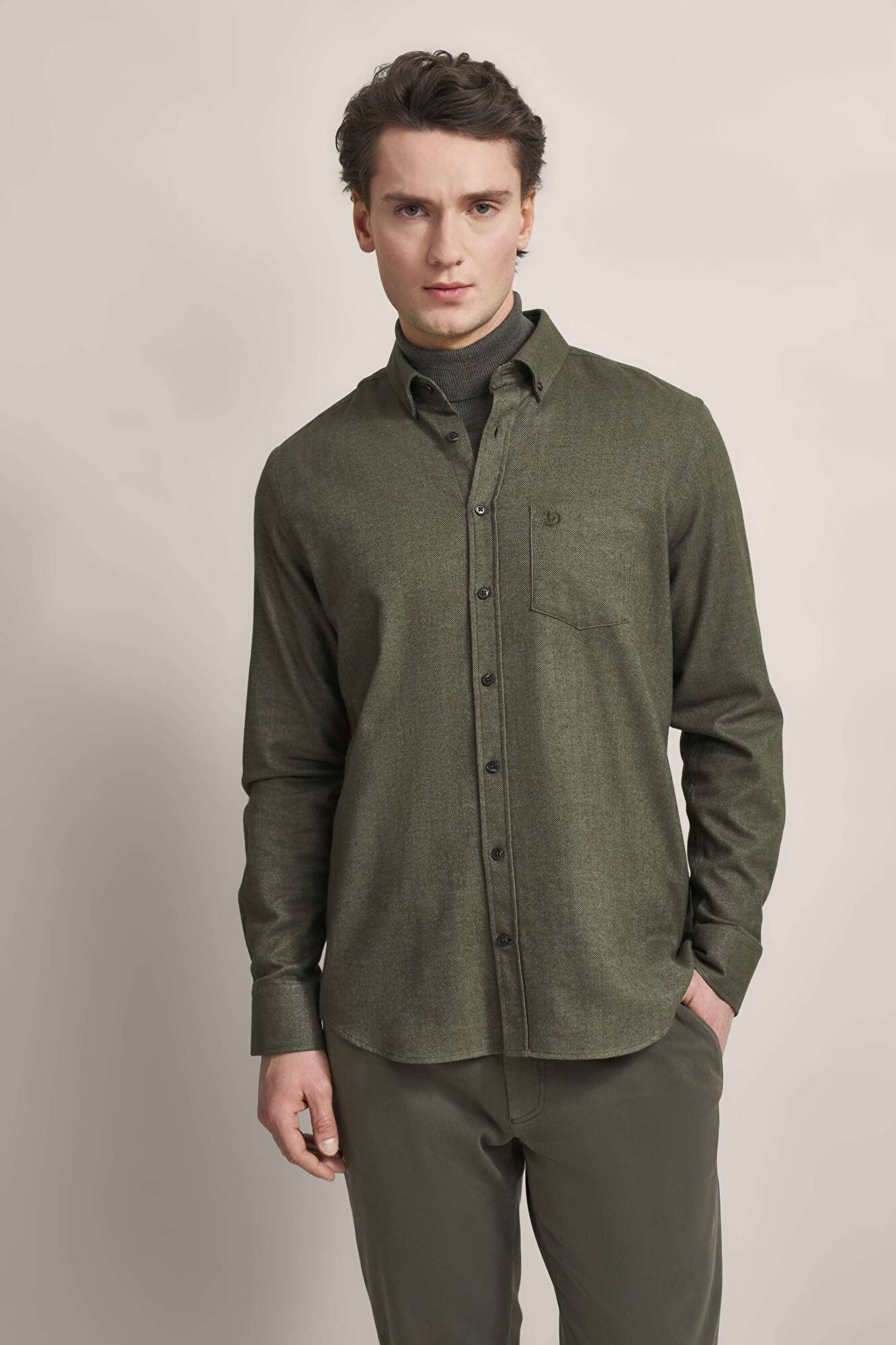 in olive - View: Model front