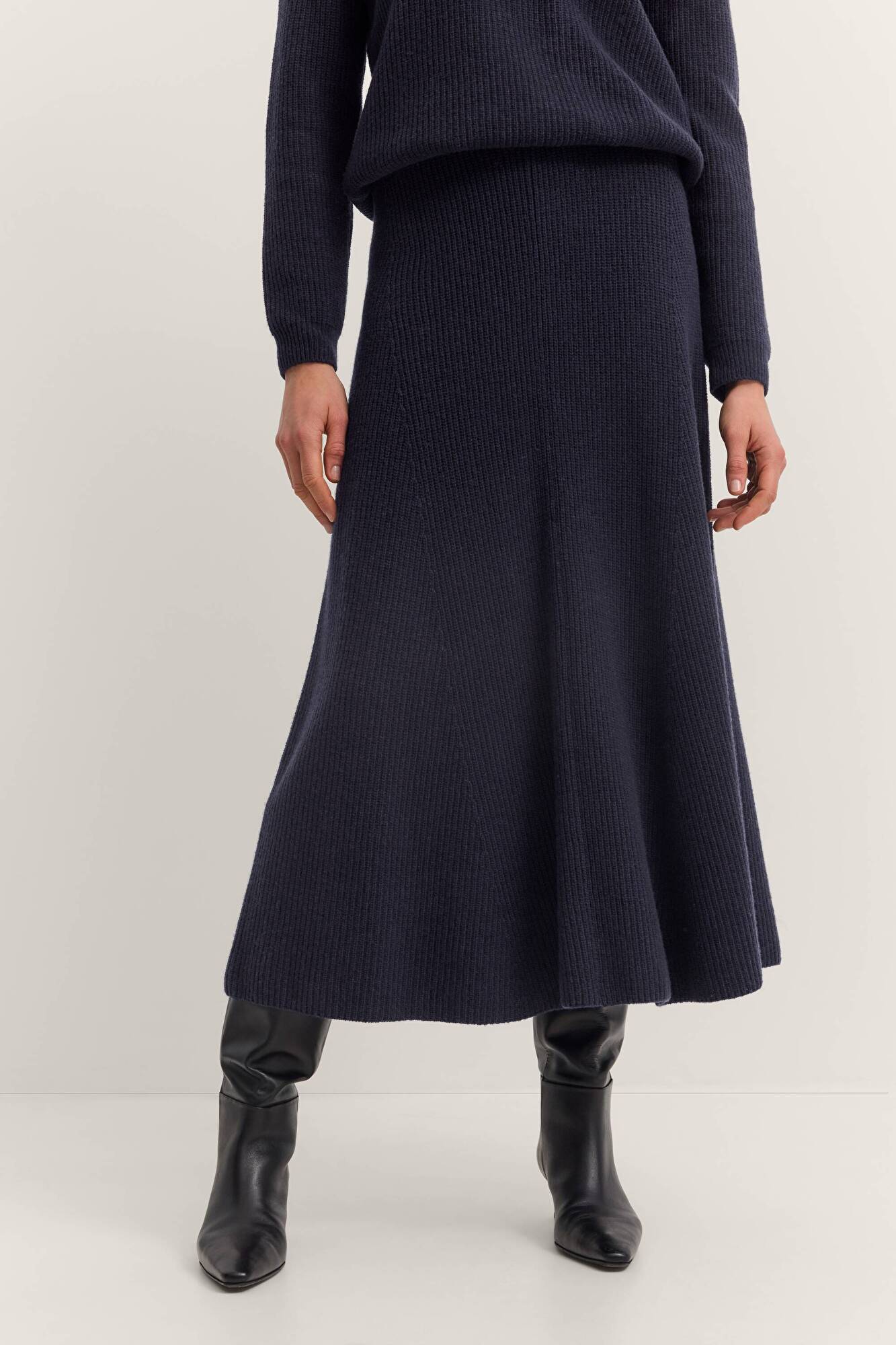 unbekannt unbekannt in marine - Ansicht: Model Front