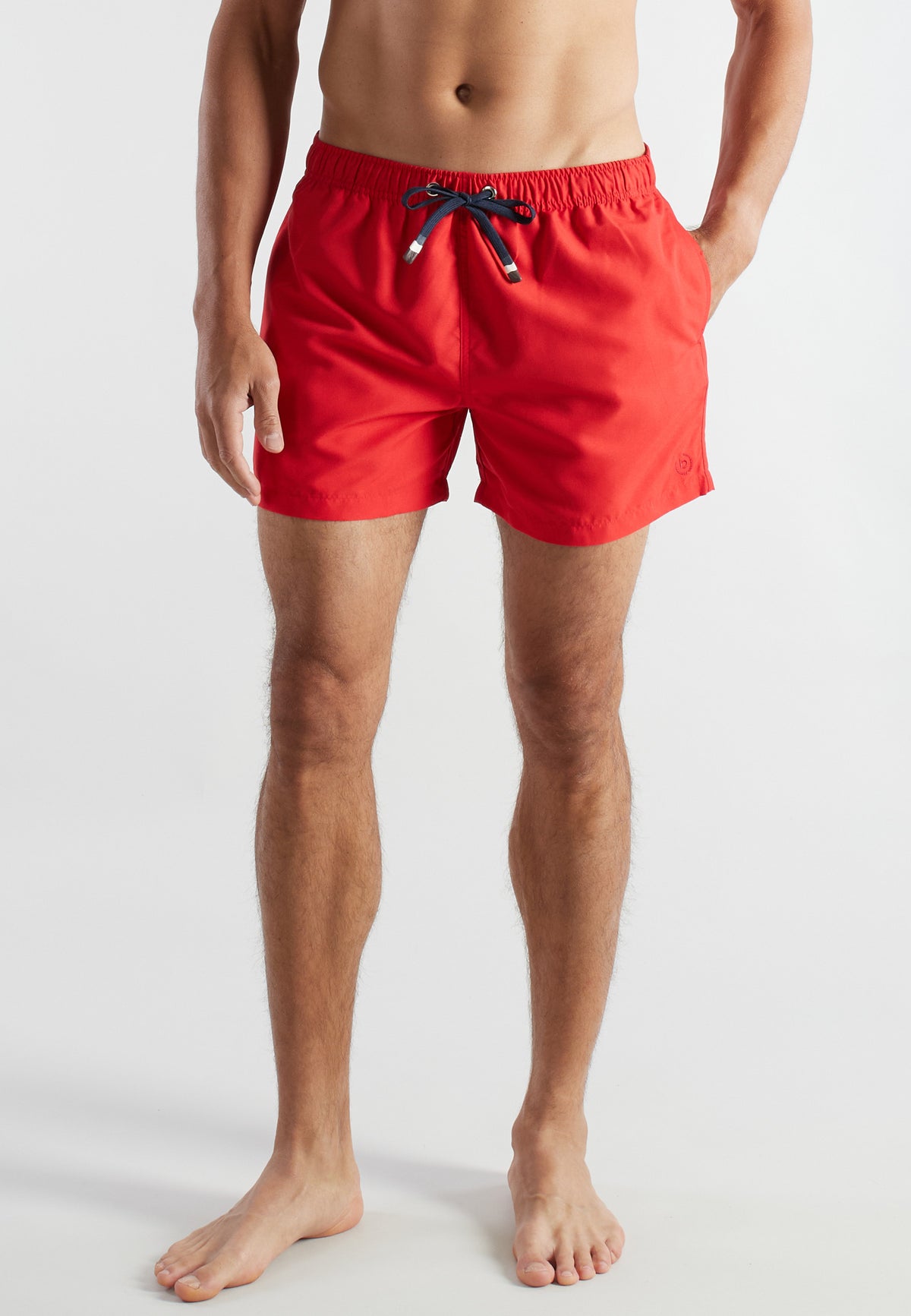 Kurze Badeshorts mit Kontrast-Kordelzug in rot
