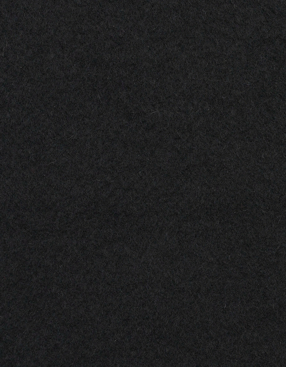 Schwarzer Wollstoff, Detailaufnahme, Textur für bugatti Modekollektion, zeigt hochwertige Materialqualität.