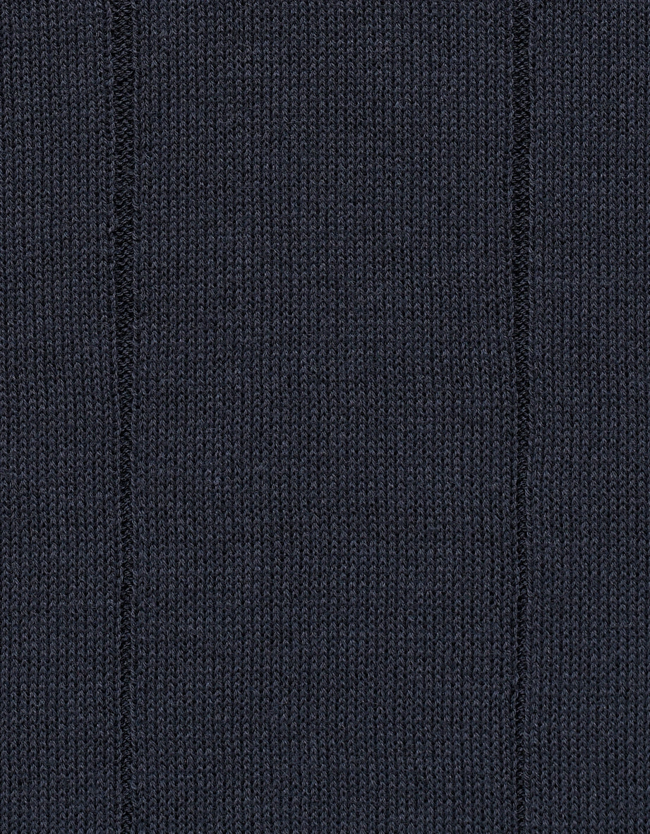 Dunkelblauer Strickstoff von bugatti, Nahaufnahme, Textur und Materialdetails.