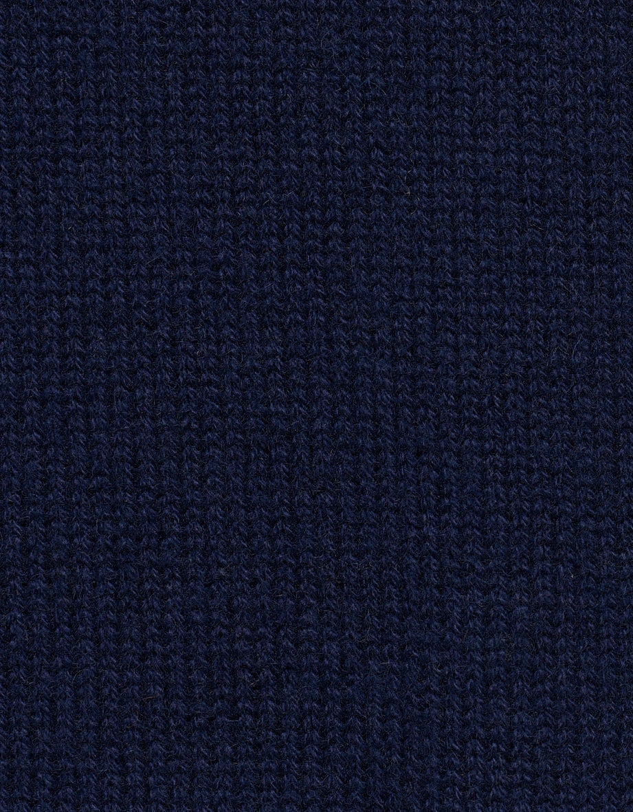 Dunkelblauer Strickstoff, Nahaufnahme, Texturdetail.