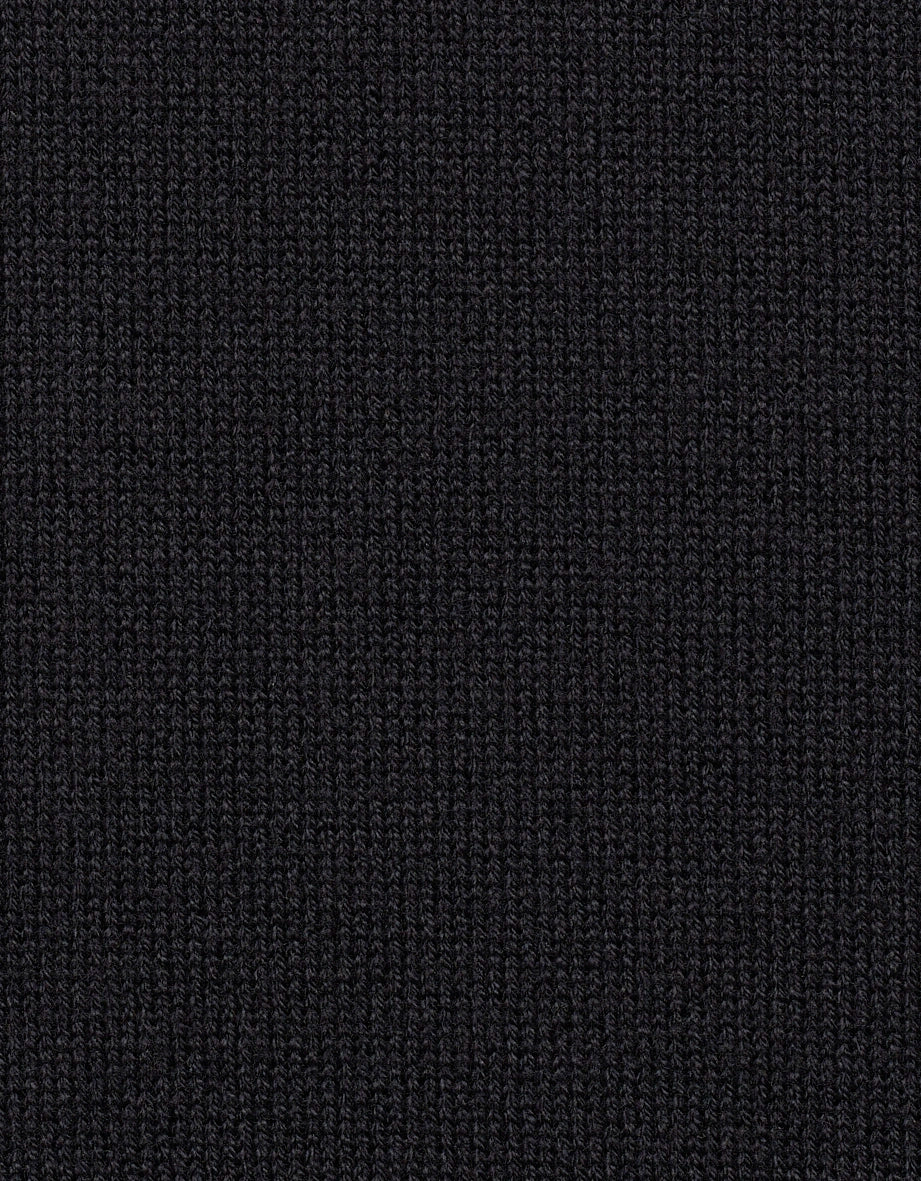 Schwarzer Strickstoff, Nahaufnahme, Texturdetails sichtbar.