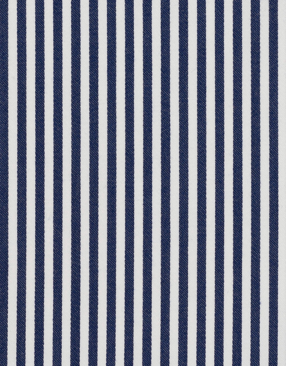 Stoffmuster mit blauen und weißen Streifen, klassisches Design von bugatti.