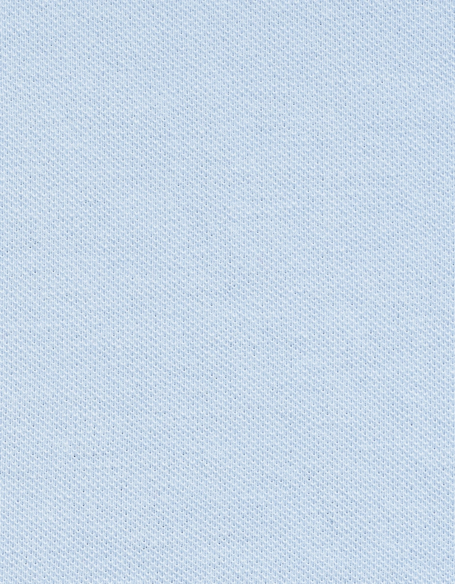 Einfarbiger Stoff in Hellblau, Detailaufnahme.