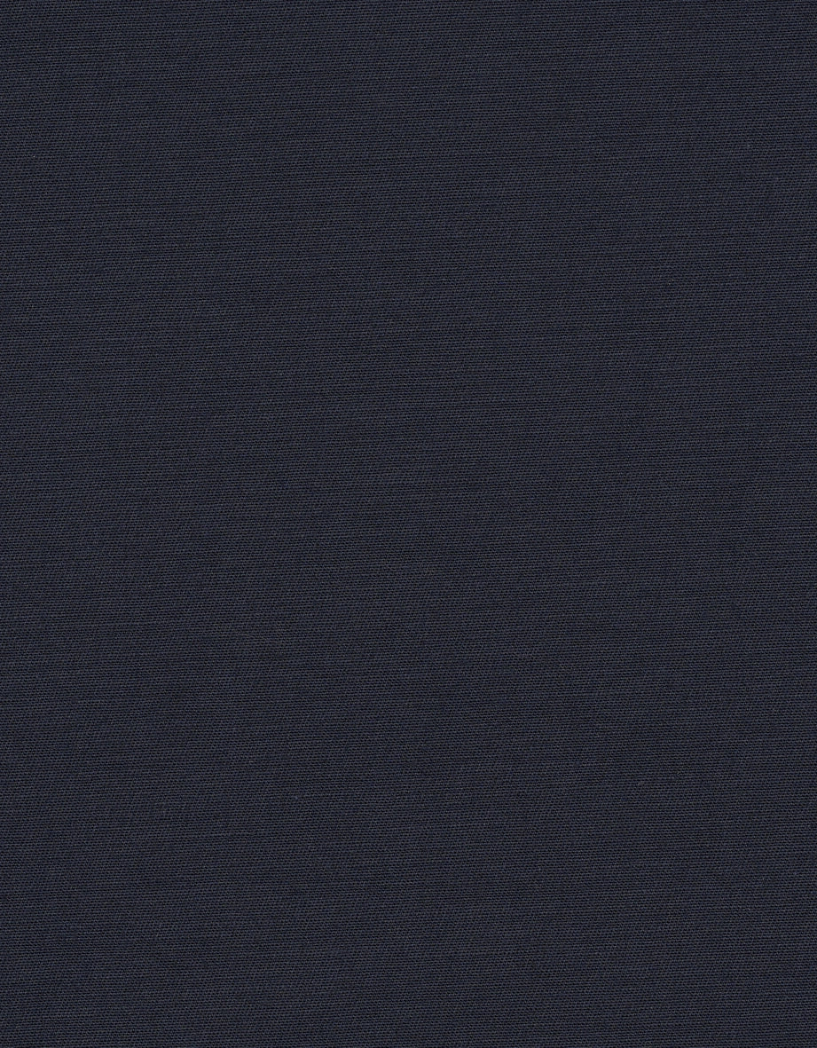 bugatti broek in donkerblauw, detailopname, elegant en stijlvol voor dagelijks gebruik.